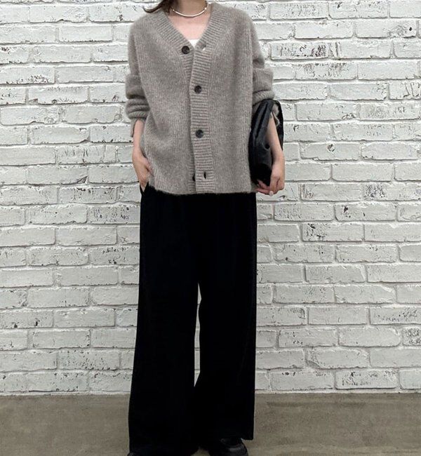  「ファーVネックカーディガン」|ニット・セーター|
