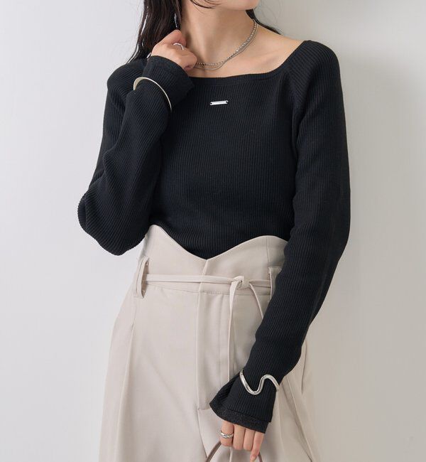  「プレート付きクルーリブニット」|ニット・セーター|