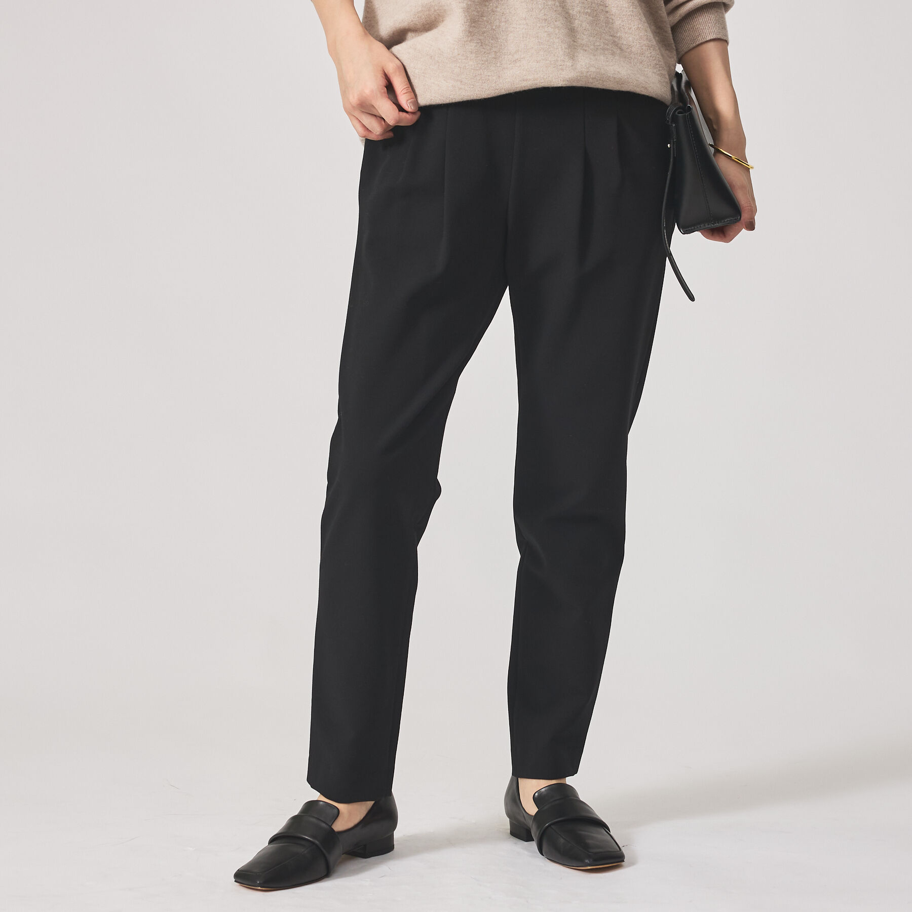 qualite「【2WAYタックパンツシリーズ新素材！】ウォームサテンタックパンツ」|その他|ブラック