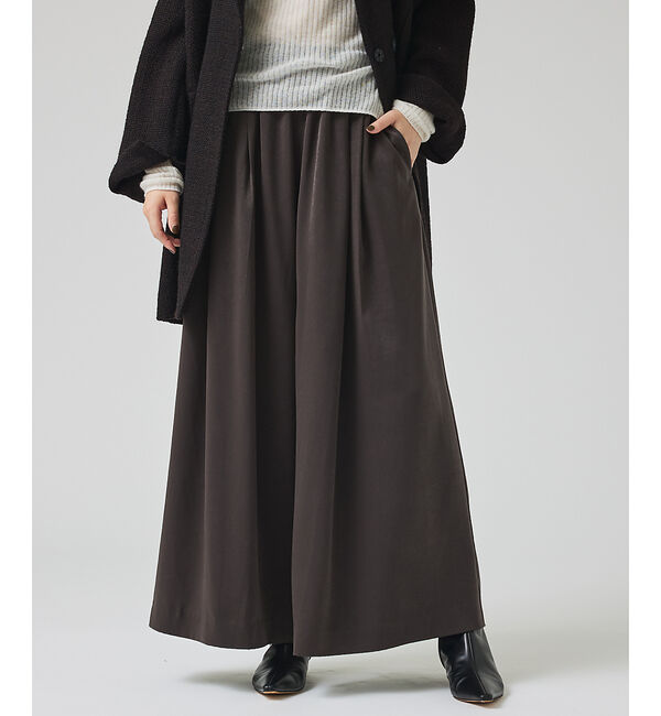 qualite「ピーチサテンフレアーパンツ」|その他|チャコールグレー