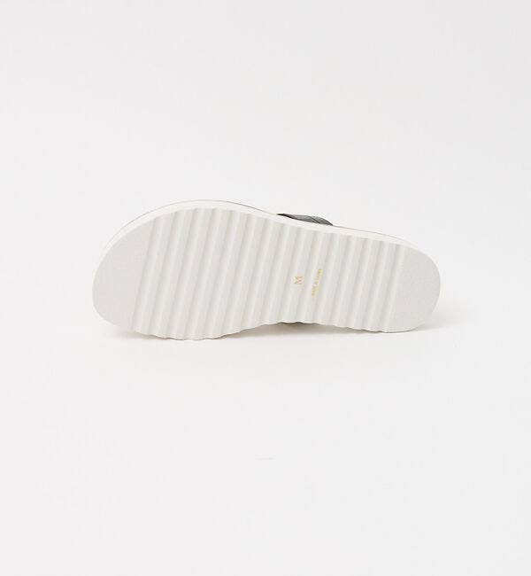 AU BANNISTER「EVA軽量ソール トングサンダル」|サンダル|