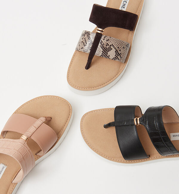 AU BANNISTER「EVA軽量ソール トングサンダル」|サンダル|