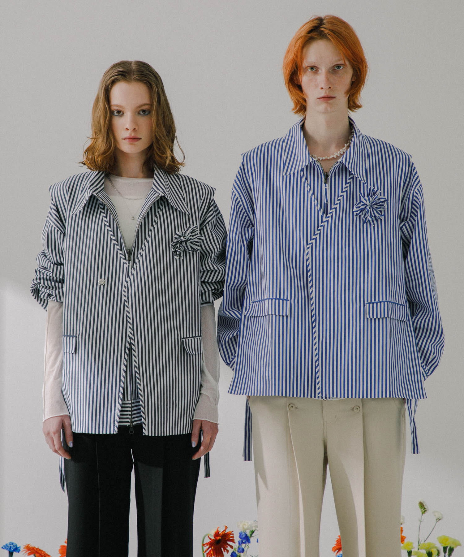 SENSE OF PLACE by URBAN RESEARCH「hxcyyd &times; SOP　ストライプフラワーコサージュシャツベスト(UNISEX)」|ベスト・ジレ|