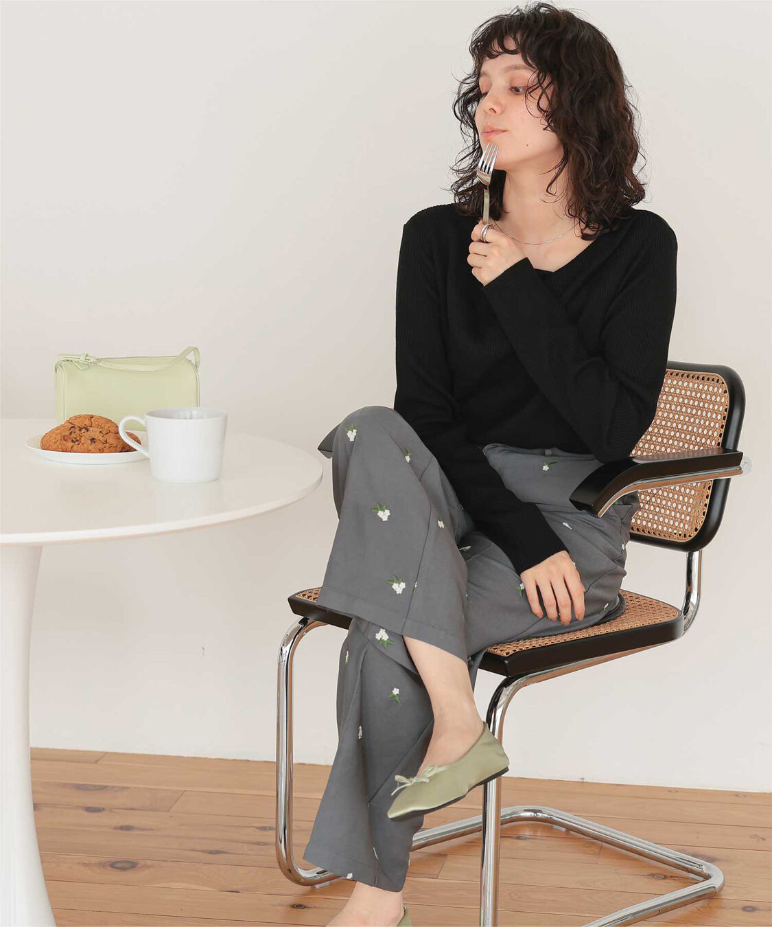 titivate「オフショルダーリブニットトップス」|ニット・セーター|