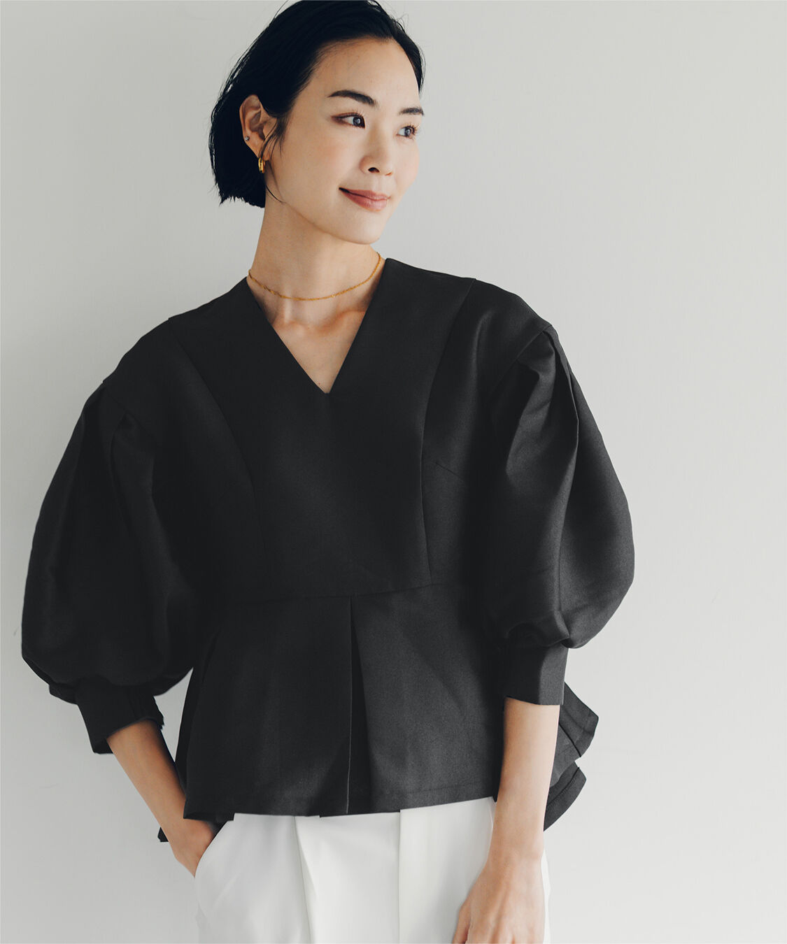 ur's「【小林有里さんコラボアイテム】ボリュームスリーブプルオーバー」|シャツ・ブラウス|ブラック