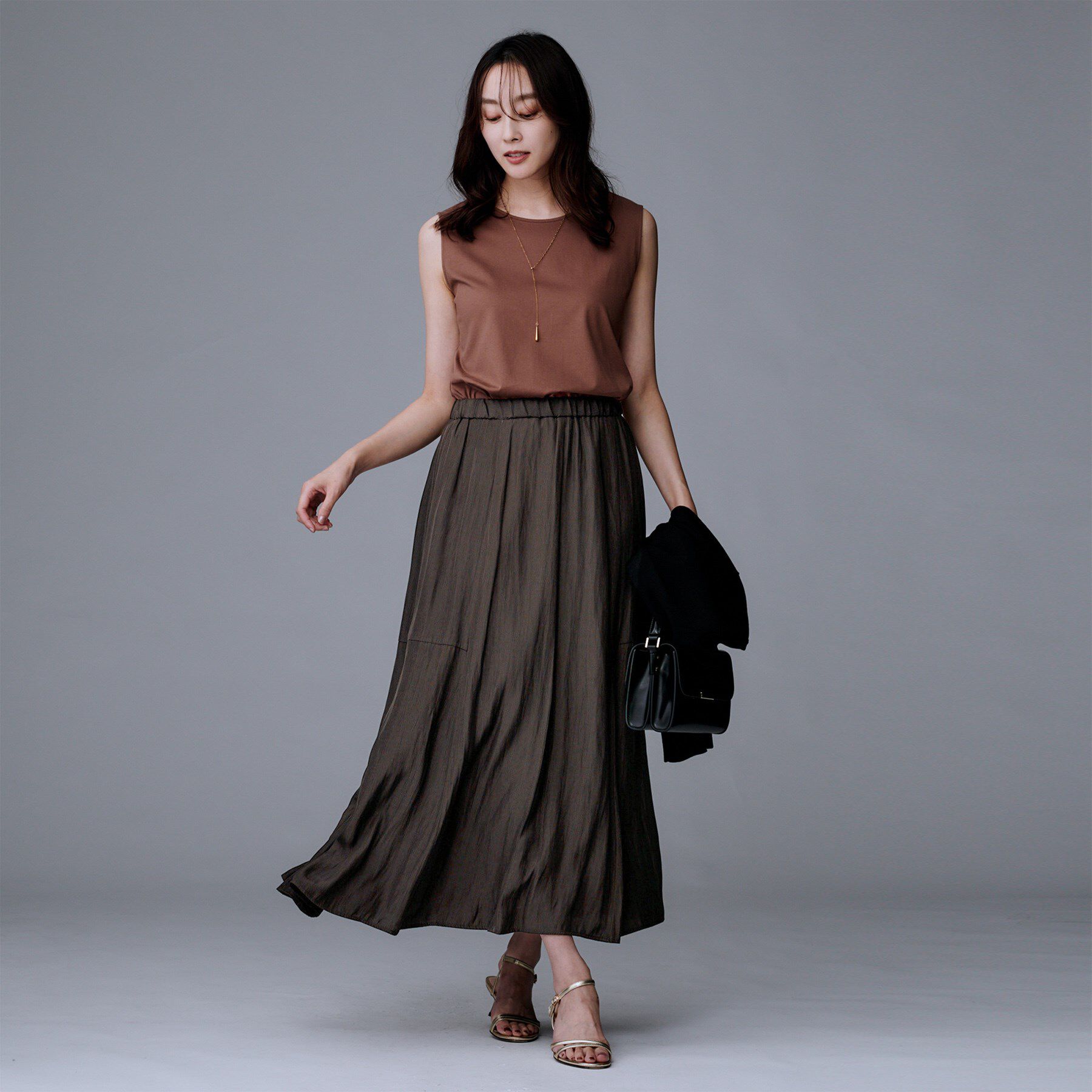 UNTITLED「【洗える/1枚で着映え】ソフト裾フレアスカート」|スカート|