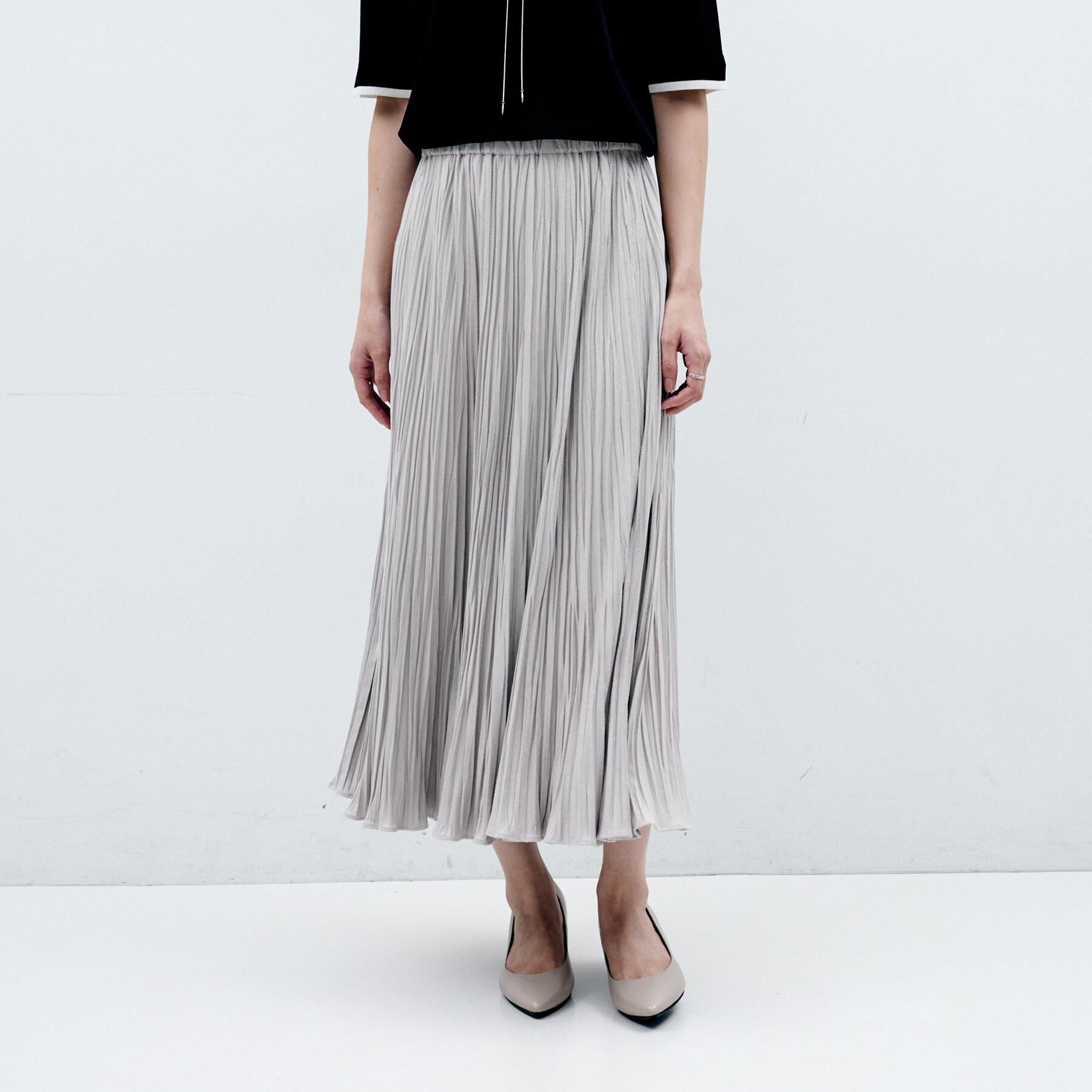 UNTITLED「【シワ知らず/ウエストゴム】スエード風プリーツスカート」|スカート|