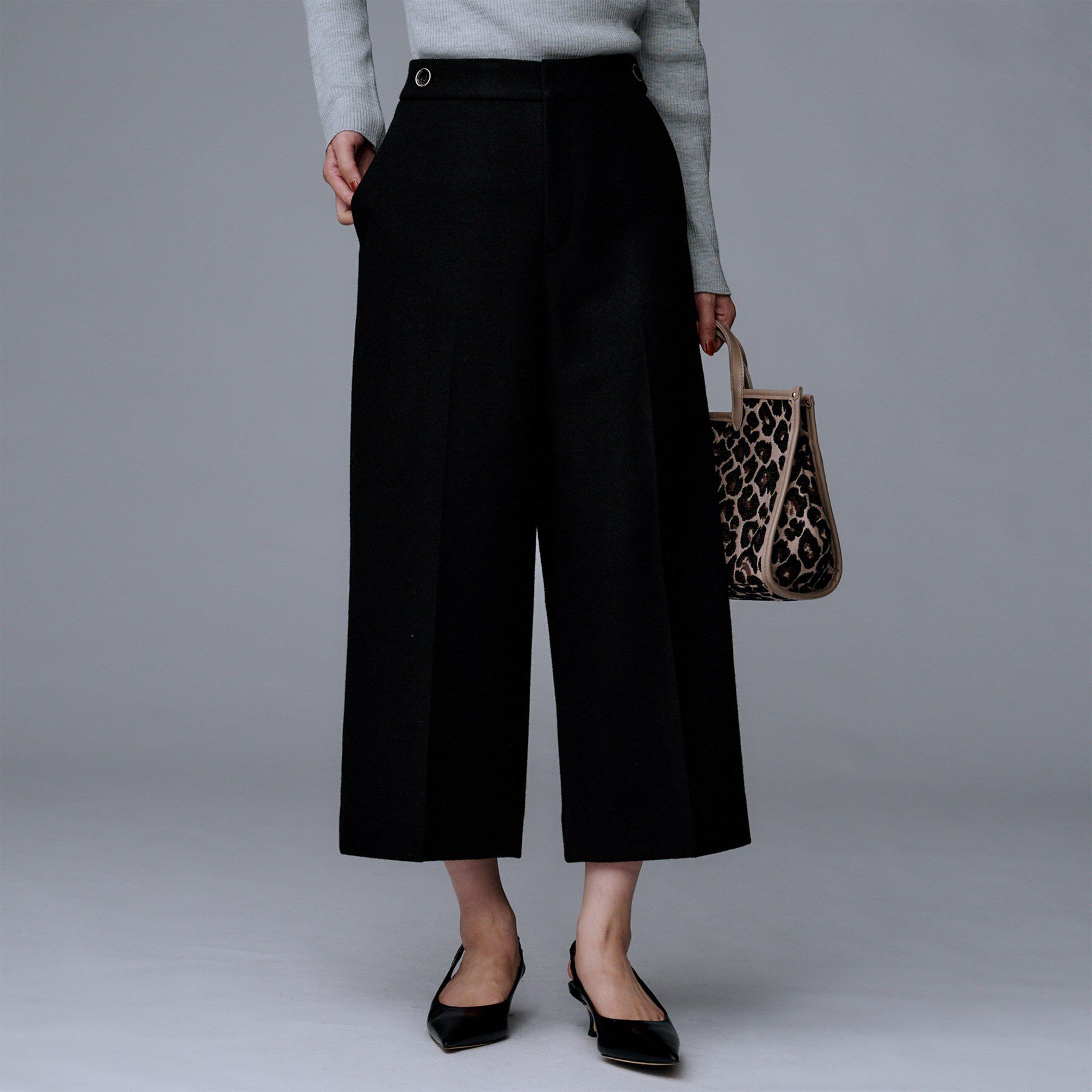 UNTITLED「【ウール100%/ウエスト後ろゴム】 クロップドワイドパンツ」|その他|