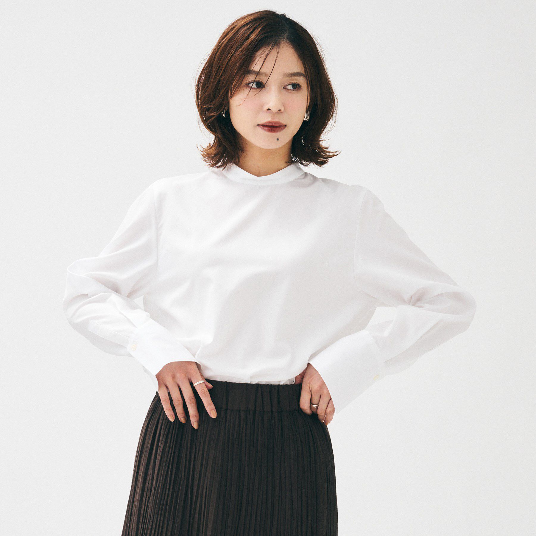 UNTITLED「【重ね着レイヤード/スーツブラウス】ファインブロードハイネックシャツ」|シャツ・ブラウス|