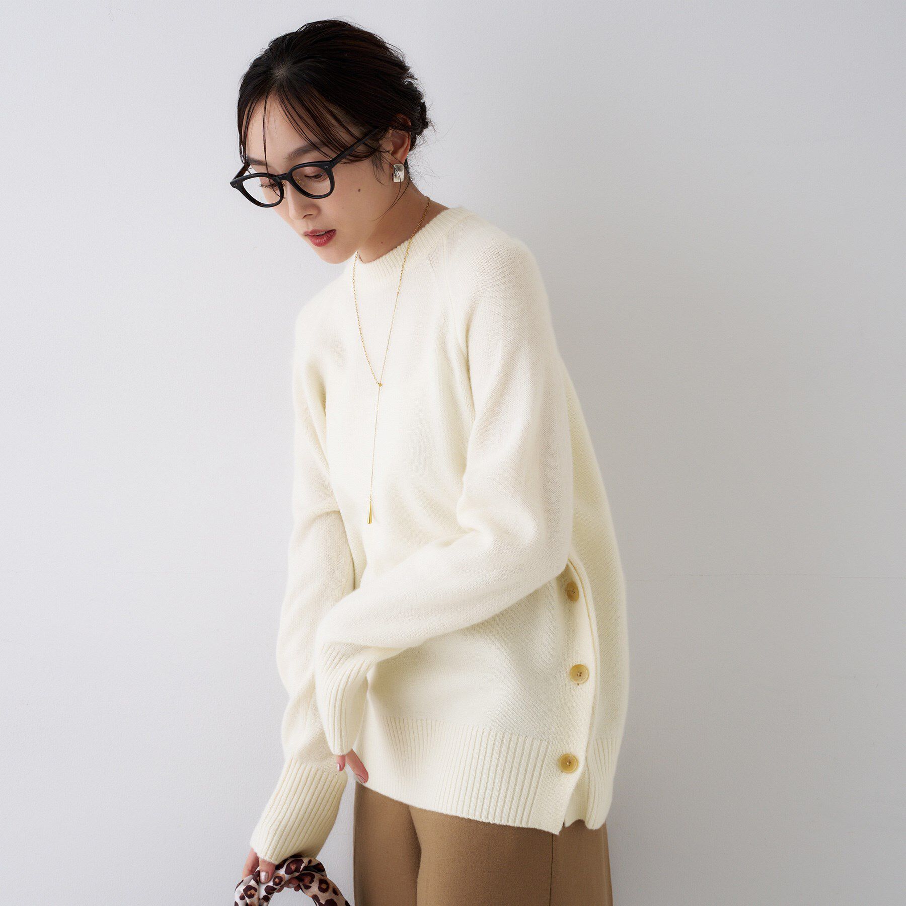 UNTITLED「【重ね着もおすすめ/洗える】ウールカシミヤ クルーネックニット」|ニット・セーター|