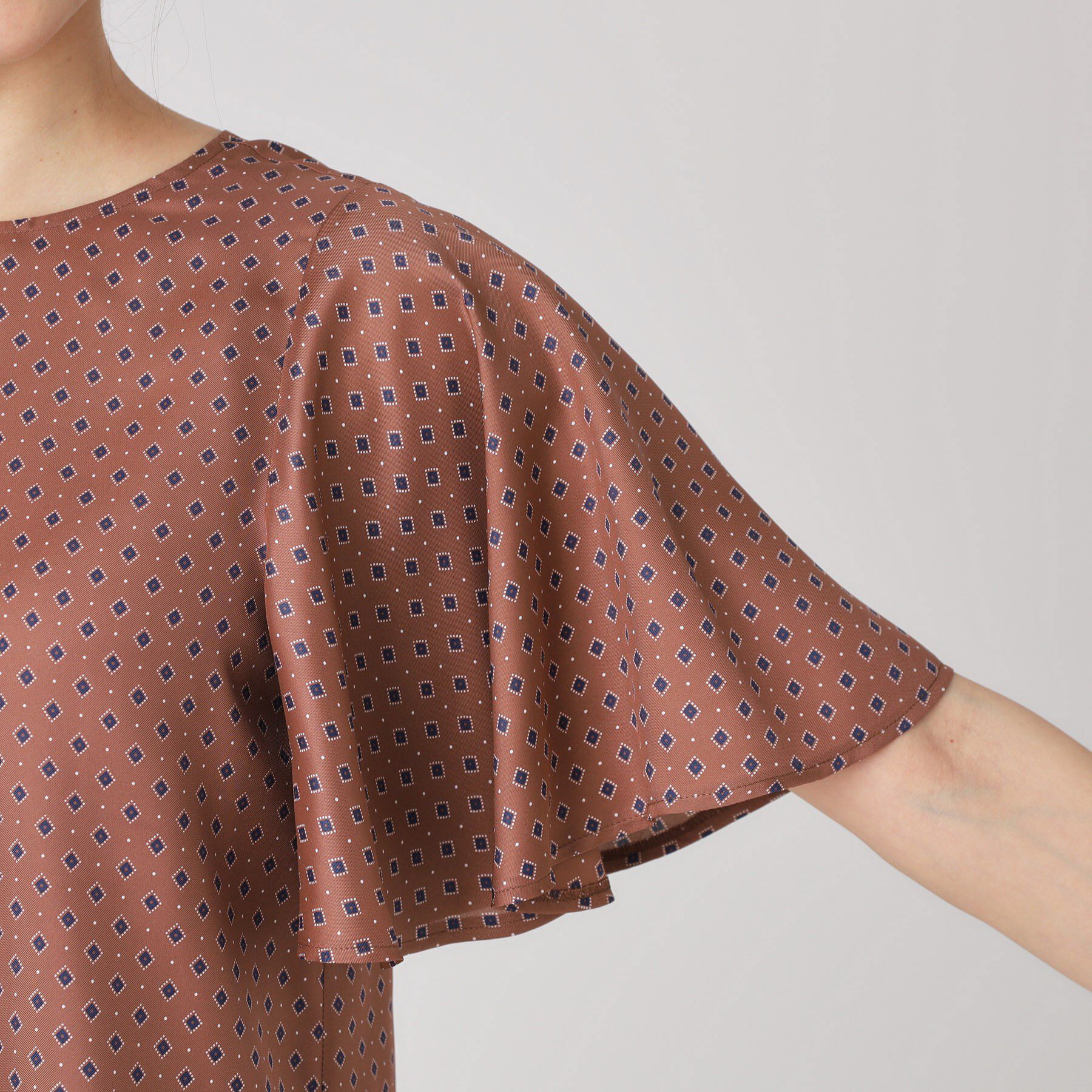 COUP DE CHANCE「【手洗い可／日本製】小紋柄フレアスリーブブラウス」|シャツ・ブラウス|