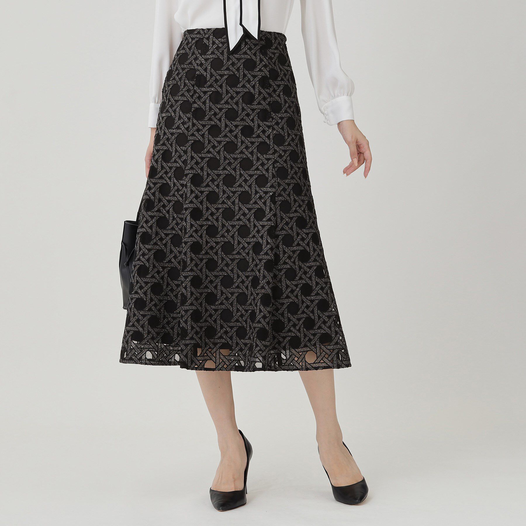 COUP DE CHANCE「【日本製】シアー刺繍のフレアースカート」|スカート|ブラック(019)