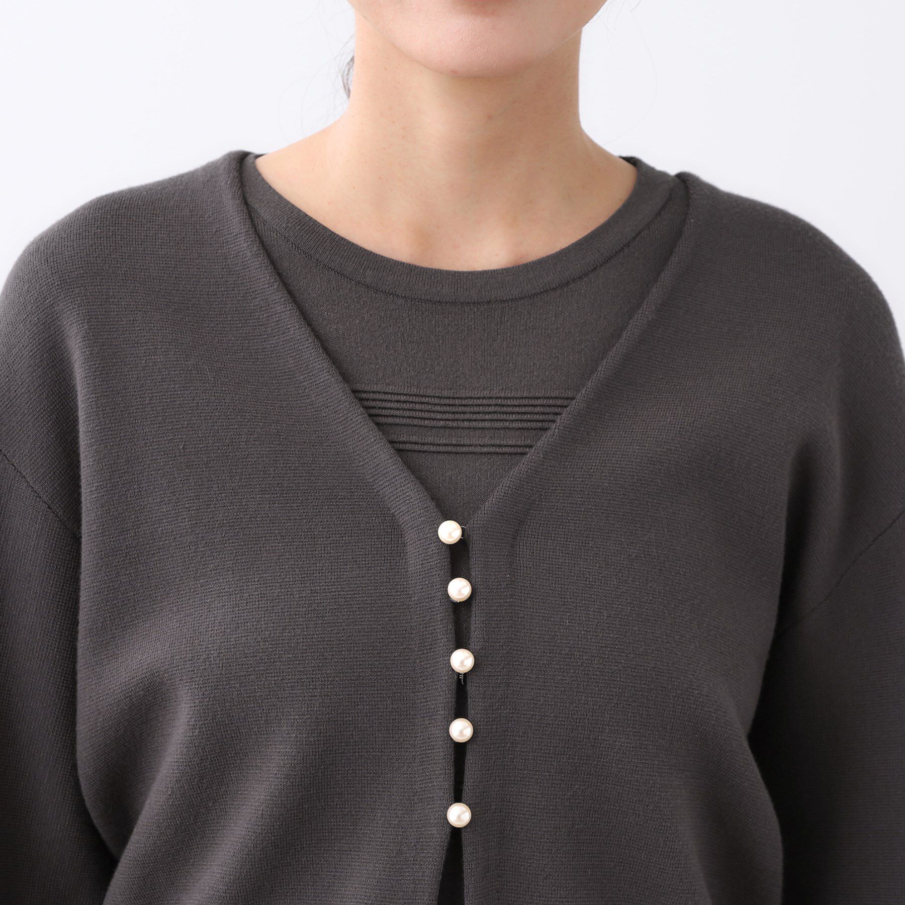 Reflect「【軽い羽織に◎／セットアップ可】パール調ボタン付きカーディガン」|カーディガン|