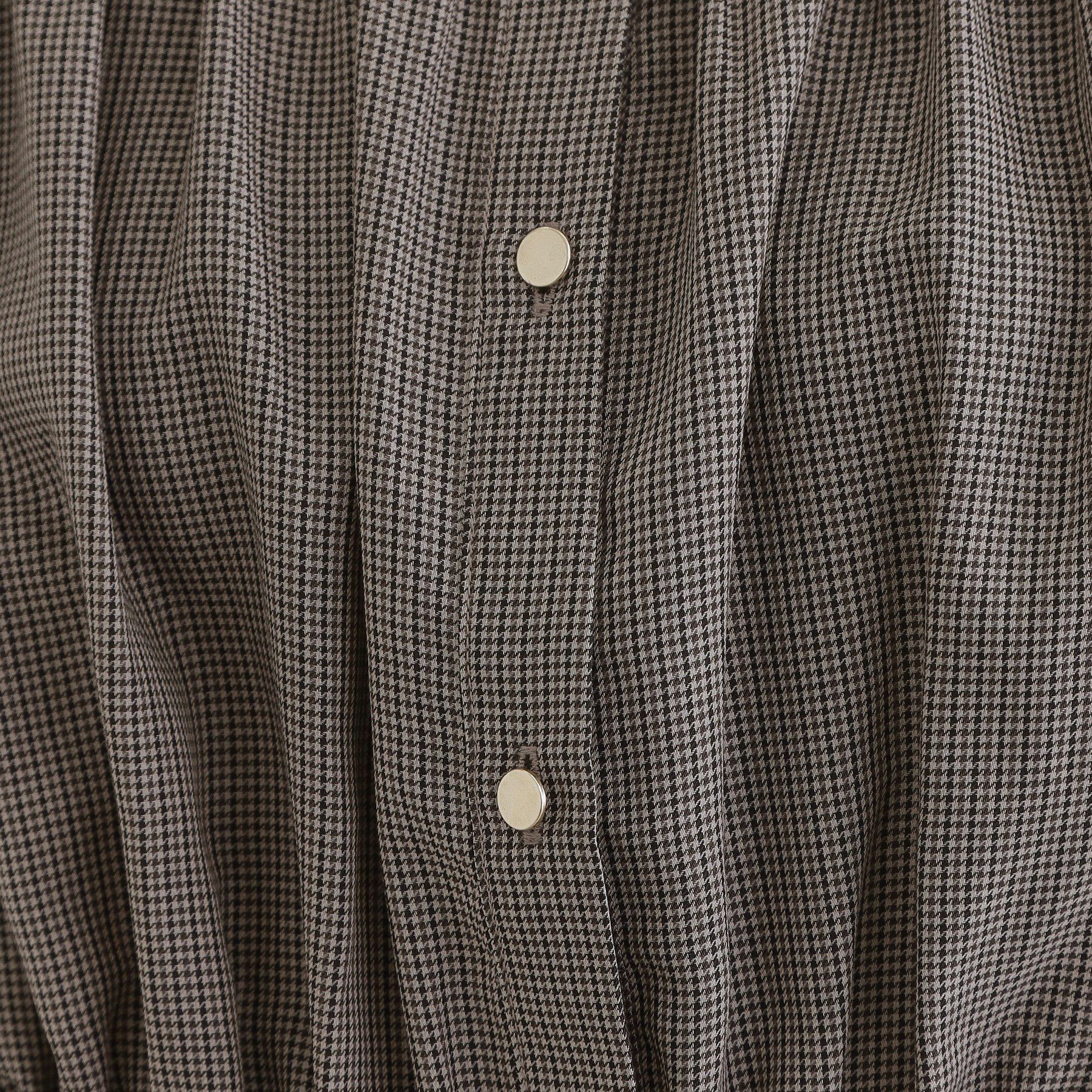 grove「【二の腕/体型カバー】メリハリシルエットが叶うシャーリングブラウス」|シャツ・ブラウス|