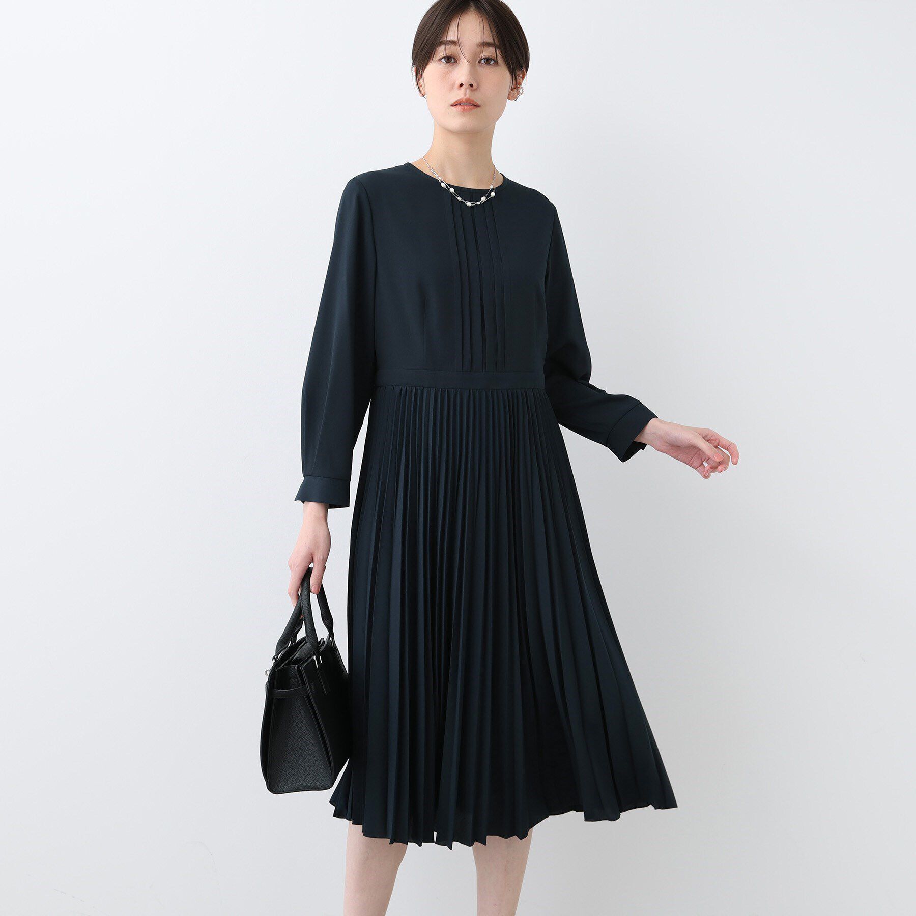 INDIVI「【洗える】スタイルUPプリーツワンピース」|ワンピース|