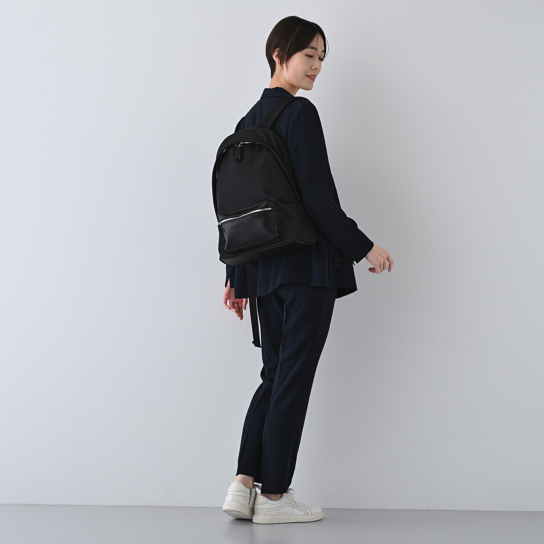 INDIVI「【軽量／撥水】ナイロン＆合皮 マルチリュック」|リュック|