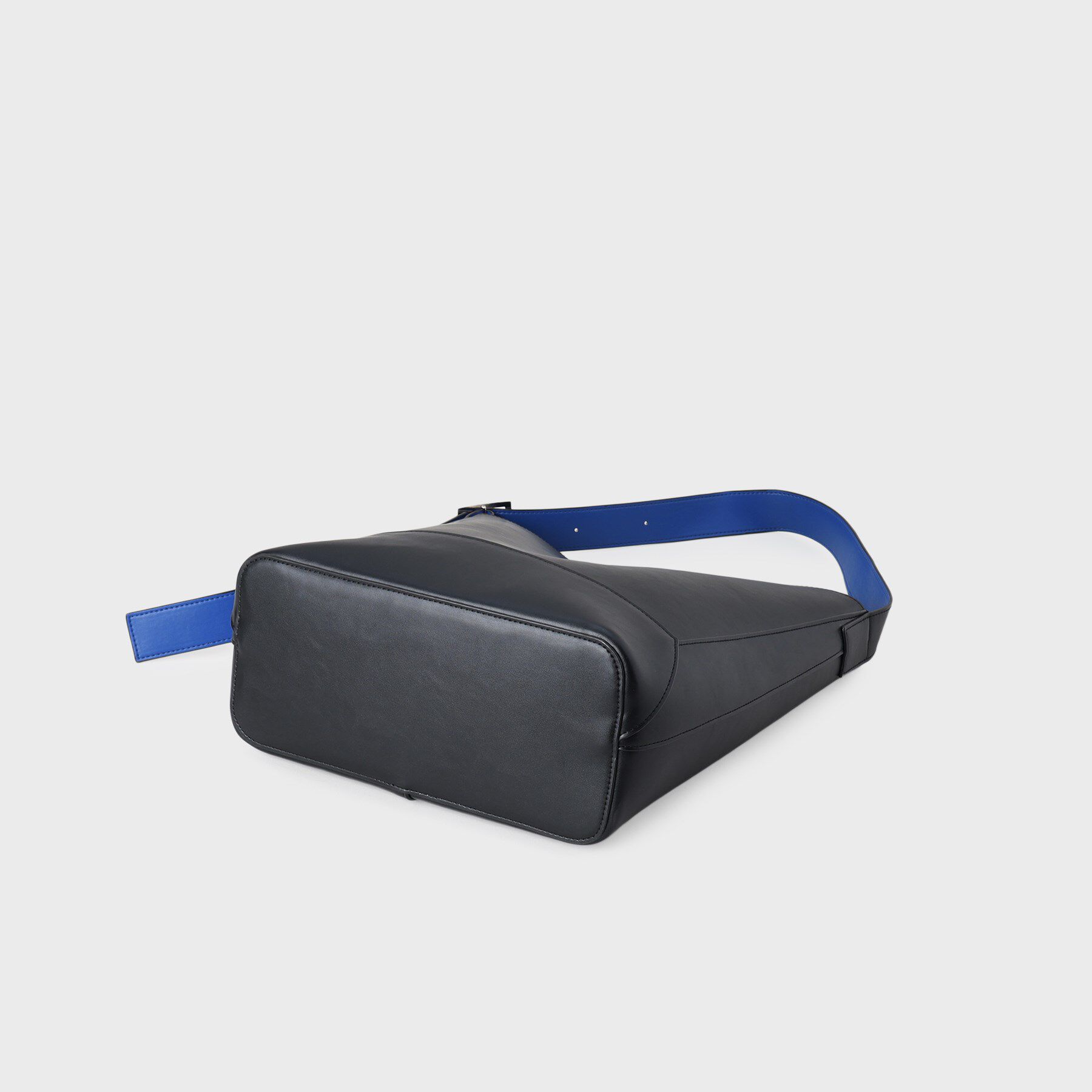 INDIVI「【A4サイズ対応】ワンショルダートートバッグ」|トートバッグ|