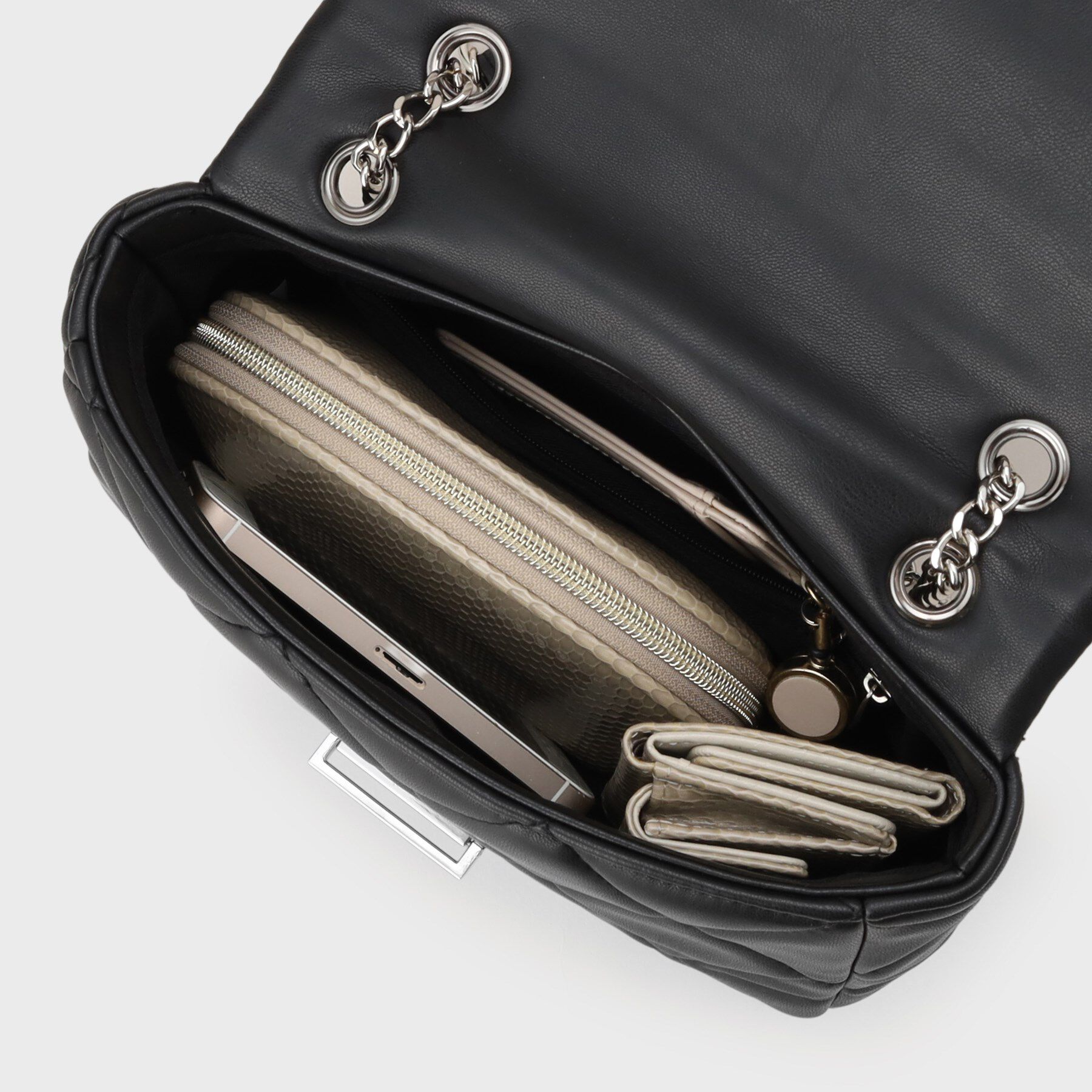 INDIVI「キルトフラップバッグ」|ショルダー・メッセンジャー|