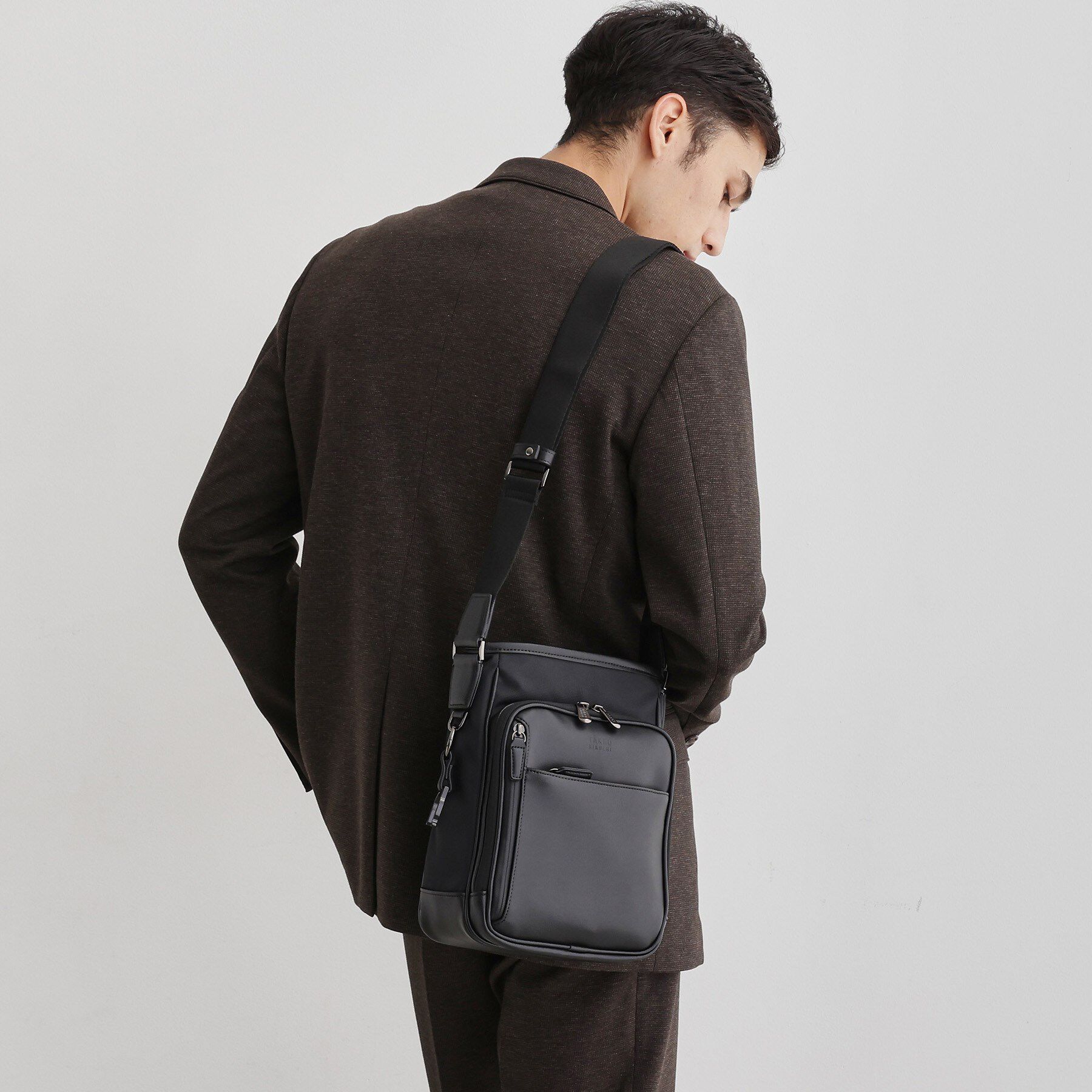 TAKEO KIKUCHI「【撥水機能】 CORDLEY（R）スマートショルダー」|ショルダー・メッセンジャー|