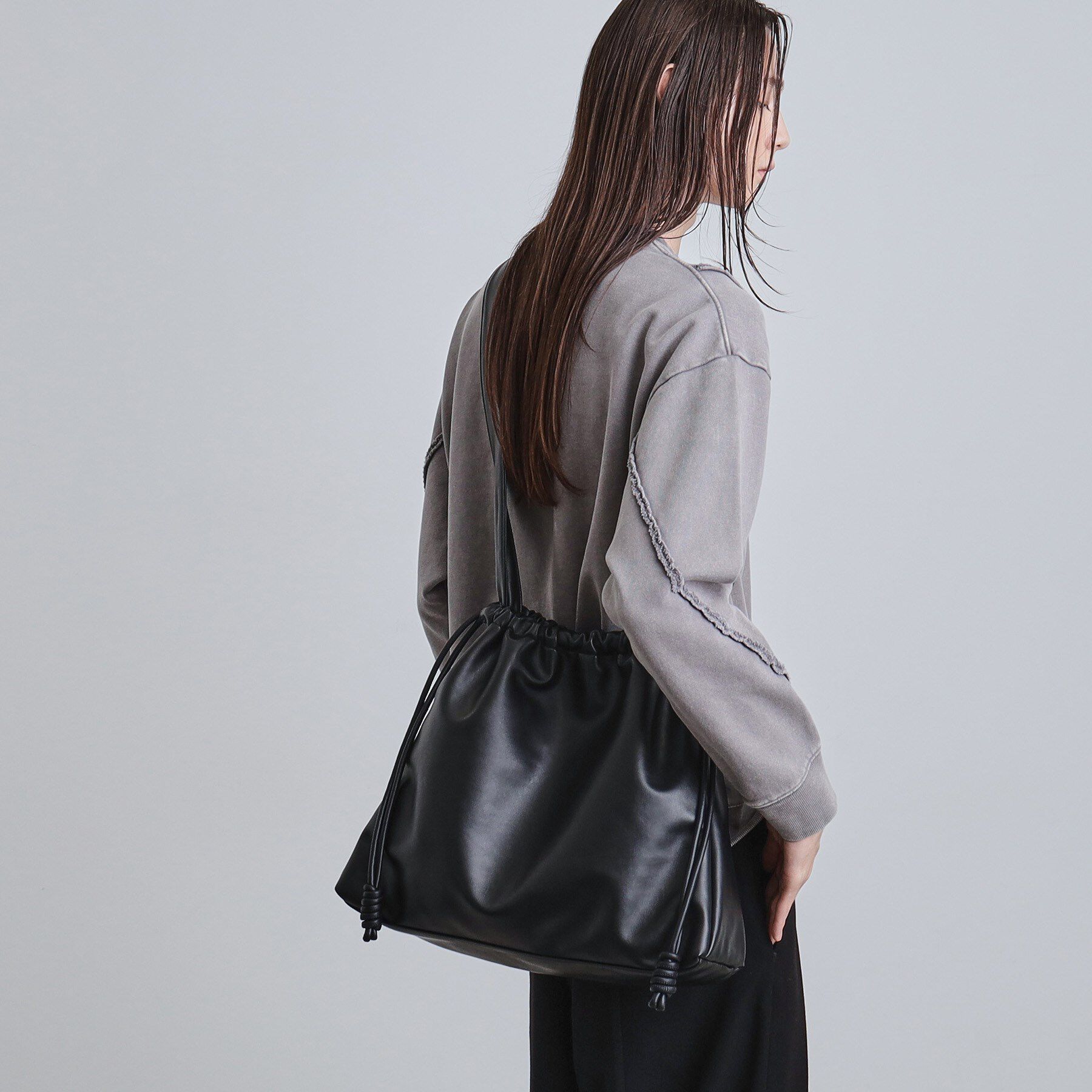 tk.TAKEO KIKUCHI「ルーズビッグショルダーバッグ／たすき掛け／ビッグ／A3サイズ収納可能」|ショルダー・メッセンジャー|