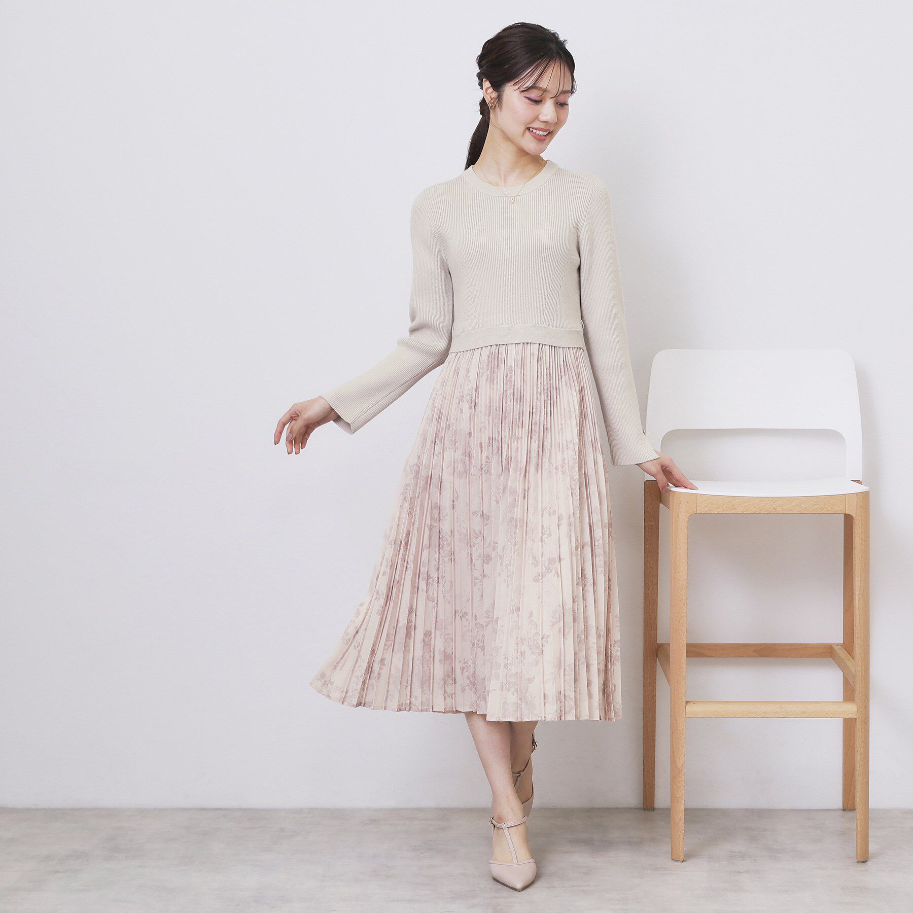 index「フラワープリーツドッキングニットワンピース【洗濯機OK】」|ワンピース|