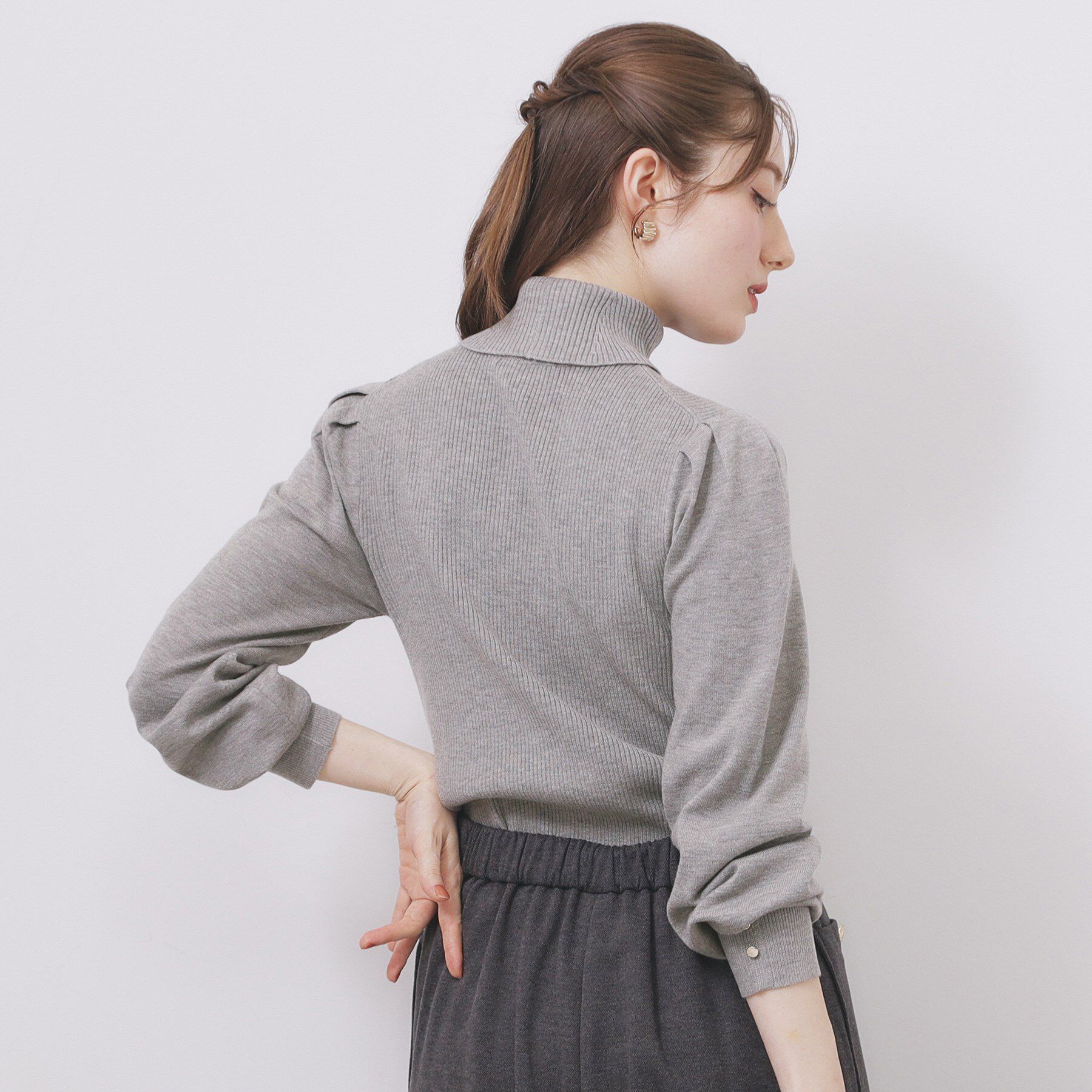 index「タートルネックタックパフスリーブニット【洗濯機OK】」|ニット・セーター|
