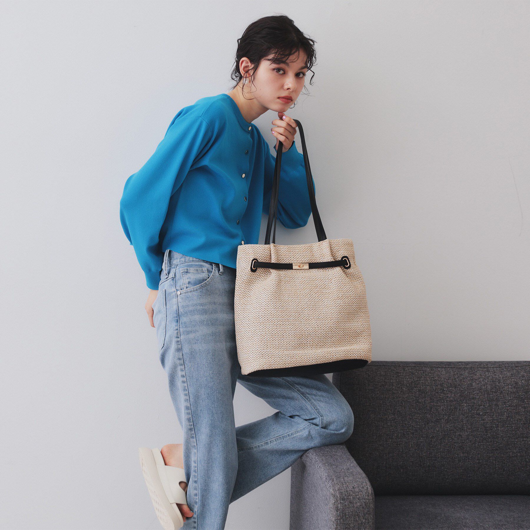 OPAQUE.CLIP「フロントベルトデザイン雑材合皮コンビトートバッグ」|トートバッグ|ブラック(519)