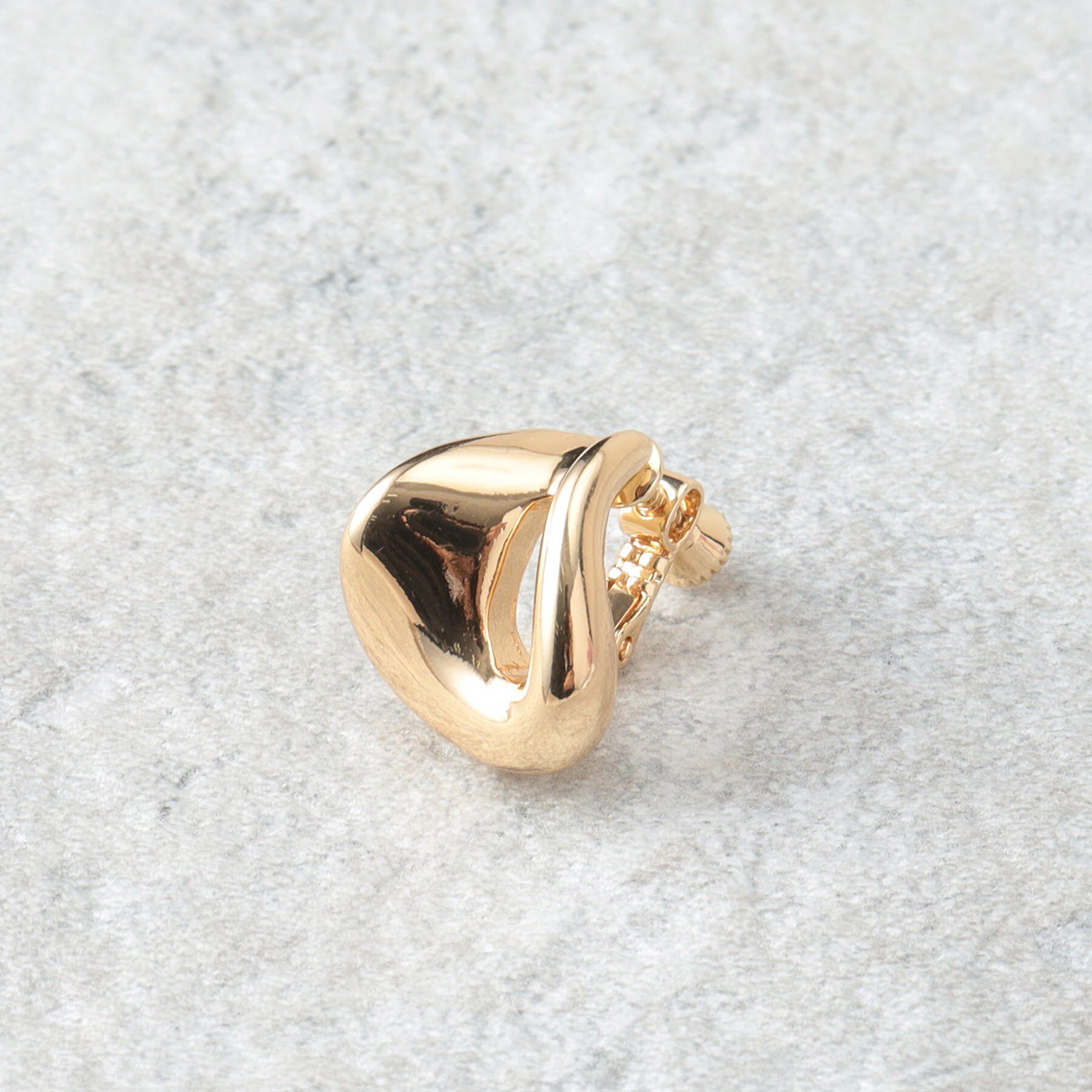 OPAQUE.CLIP「メタルドロップイヤリング」|イヤリング|