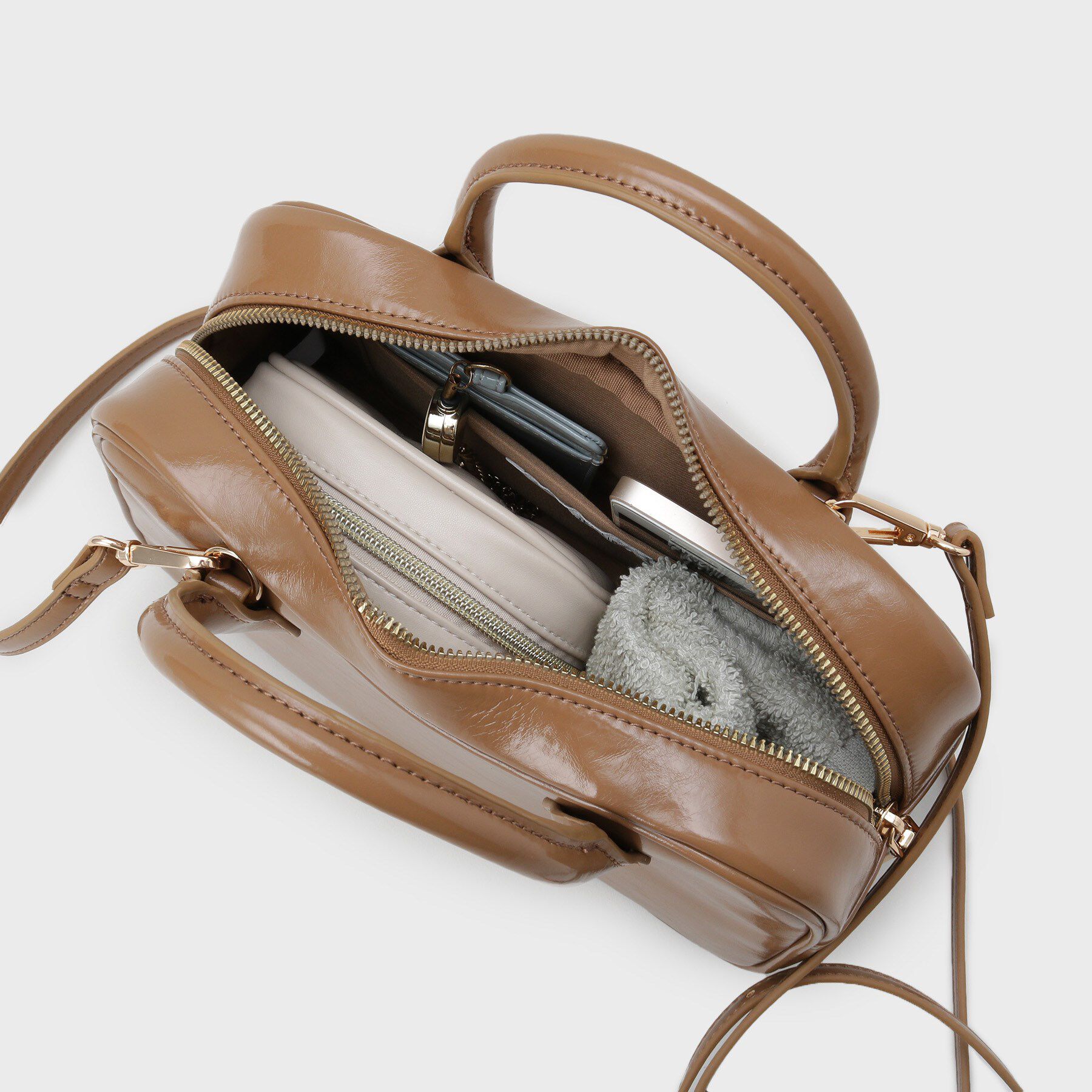 OPAQUE.CLIP「【軽量/2WAY】オイル調合皮ミドルボストンバッグ」|ショルダー・メッセンジャー|