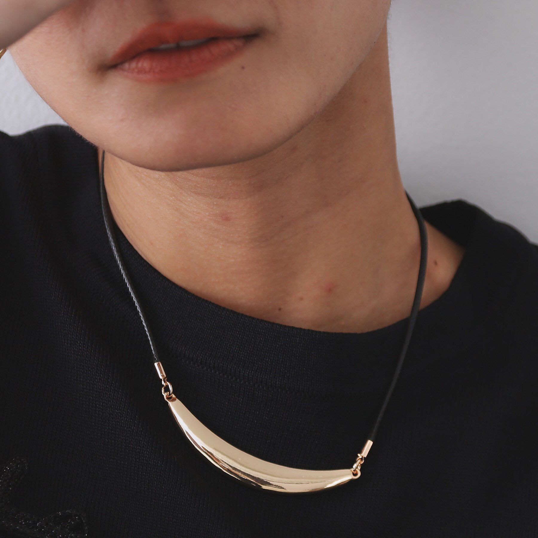 OPAQUE.CLIP「メタルバー&times;コードネックレス」|ネックレス|