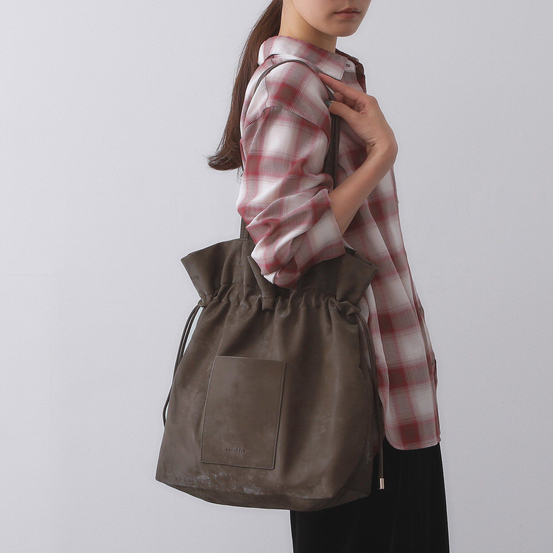 OPAQUE.CLIP「【A4サイズ対応】ソフト合皮巾着ドローストリングトートバッグ」|トートバッグ|