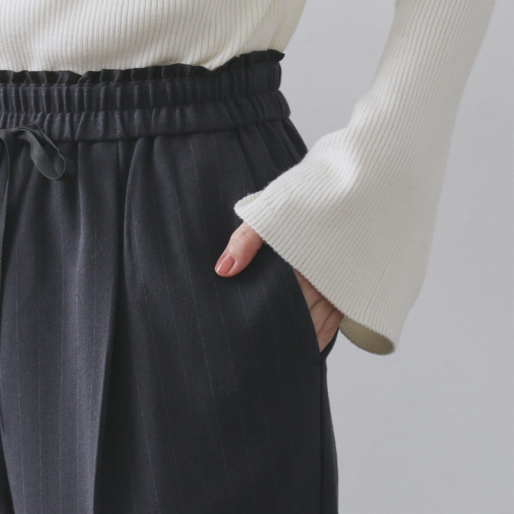 OPAQUE.CLIP「ピンストライプイージーワイドパンツ【吸湿発熱/ストレッチ/洗濯機OK】」|その他|