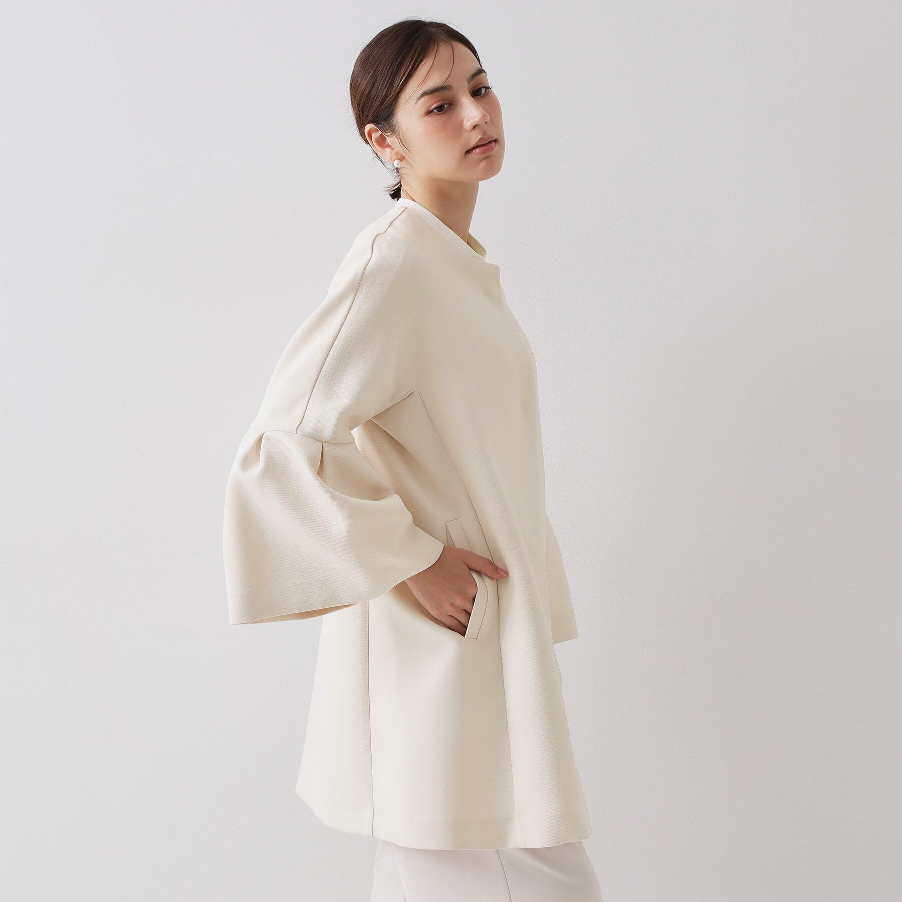 OPAQUE.CLIP「フレアスリーブミドルコート【洗濯機OK】」|ノーカラーコート|