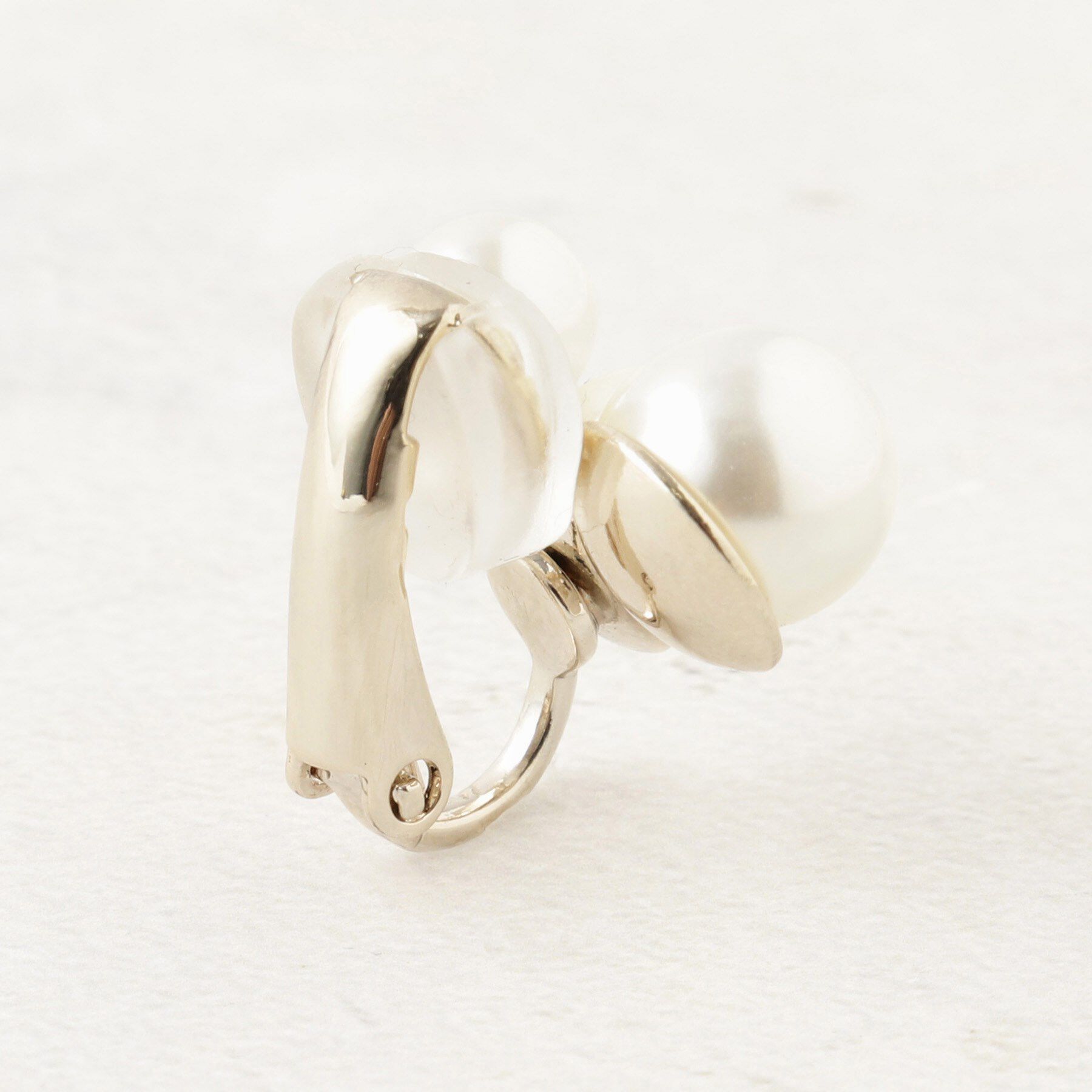 OPAQUE.CLIP「3フェイクパールイヤリング」|イヤリング|