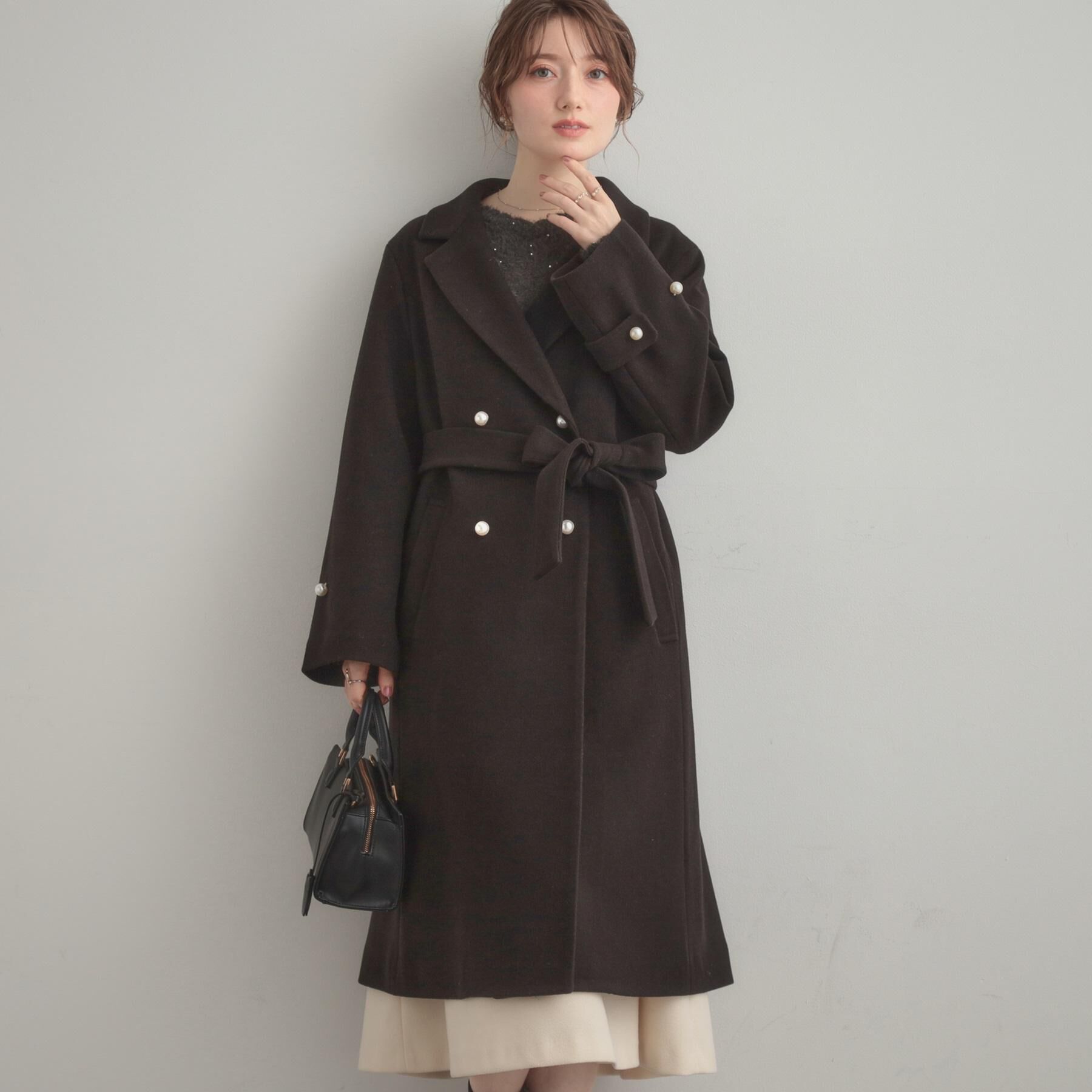 Couture broach「【大人上品・ベルト付き】パール調釦チェスターコート」|チェスターコート|