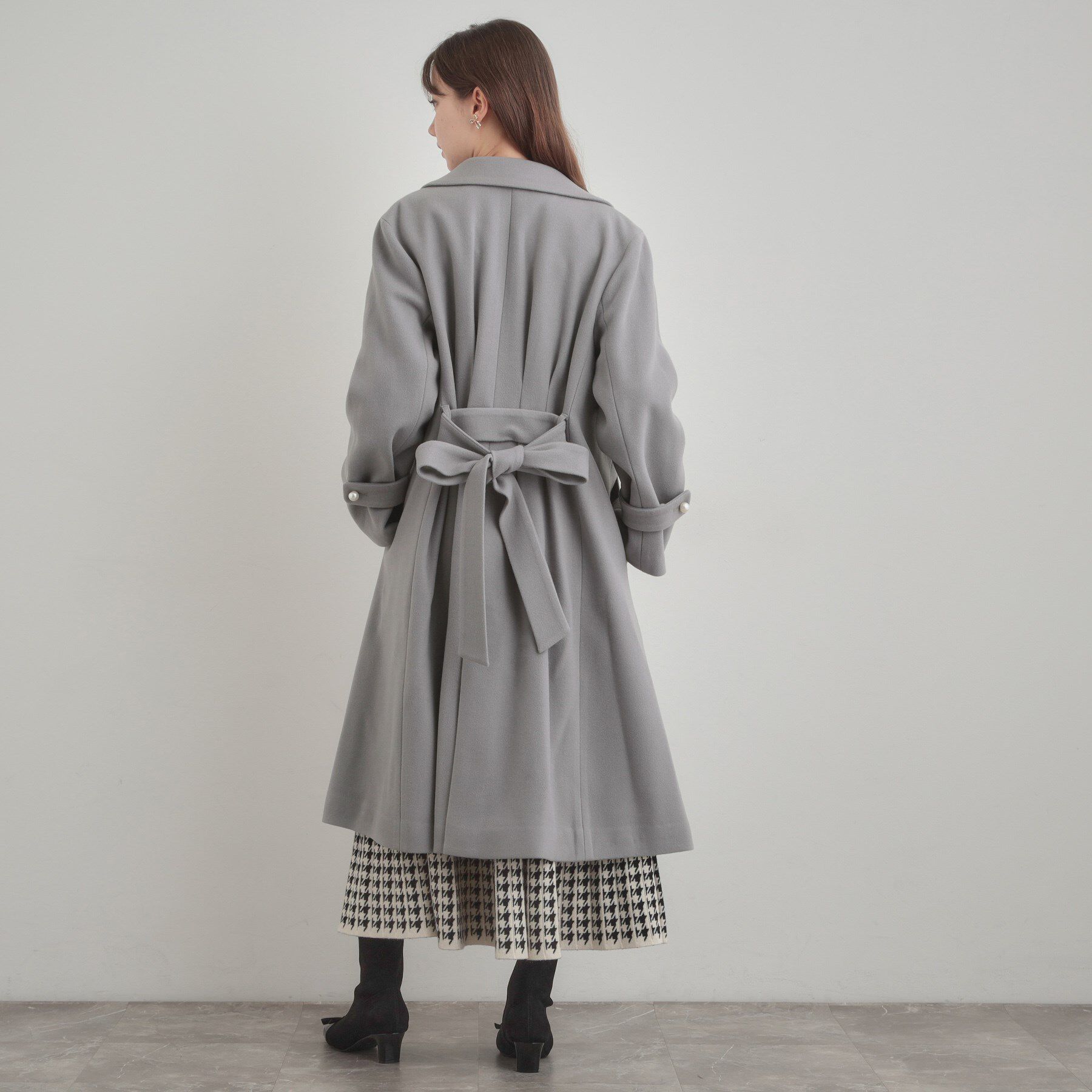 Couture broach「【大人上品・ベルト付き】パール調釦チェスターコート」|チェスターコート|