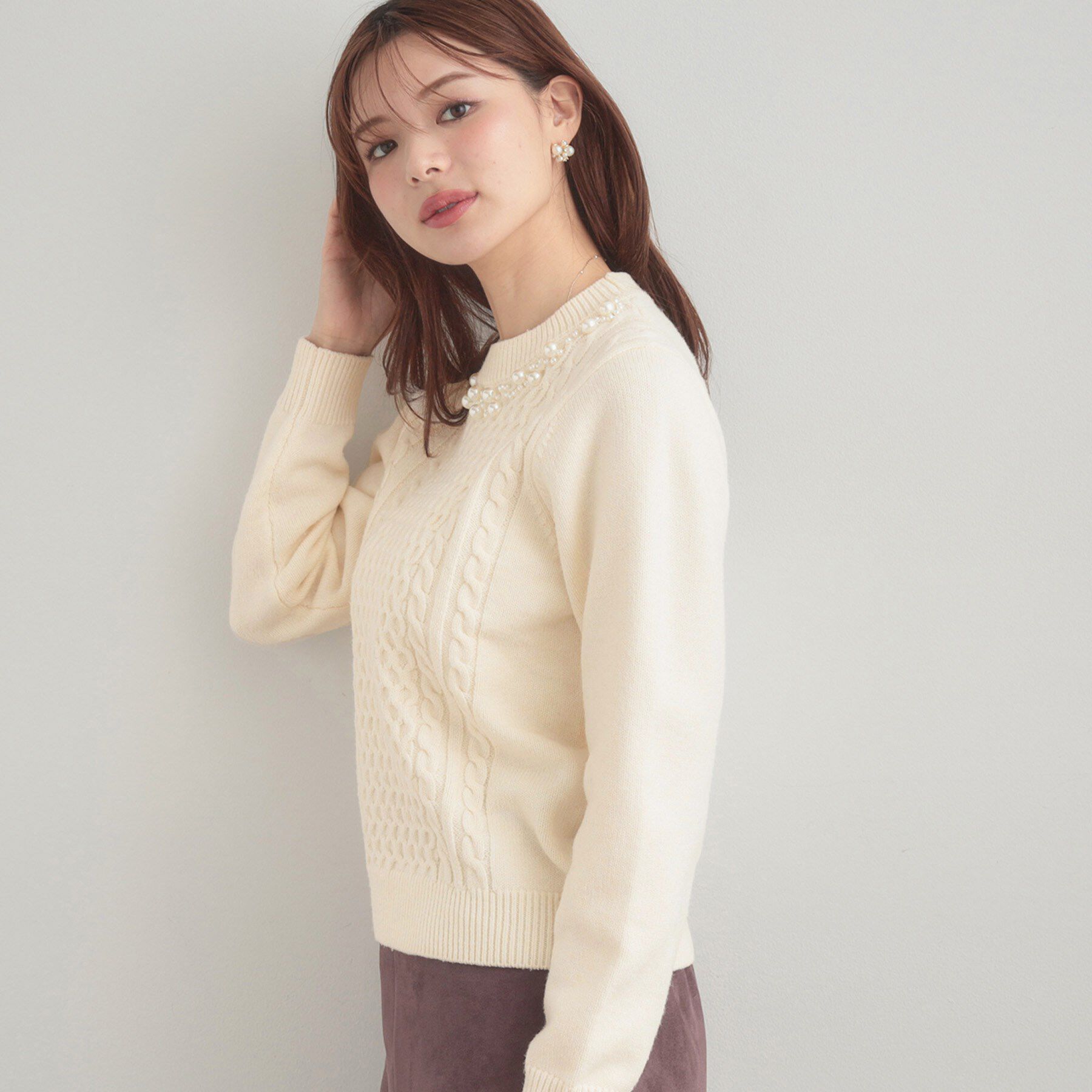 Couture broach「【きれいめ】パール調デザイン アラン柄ニット」|ニット・セーター|