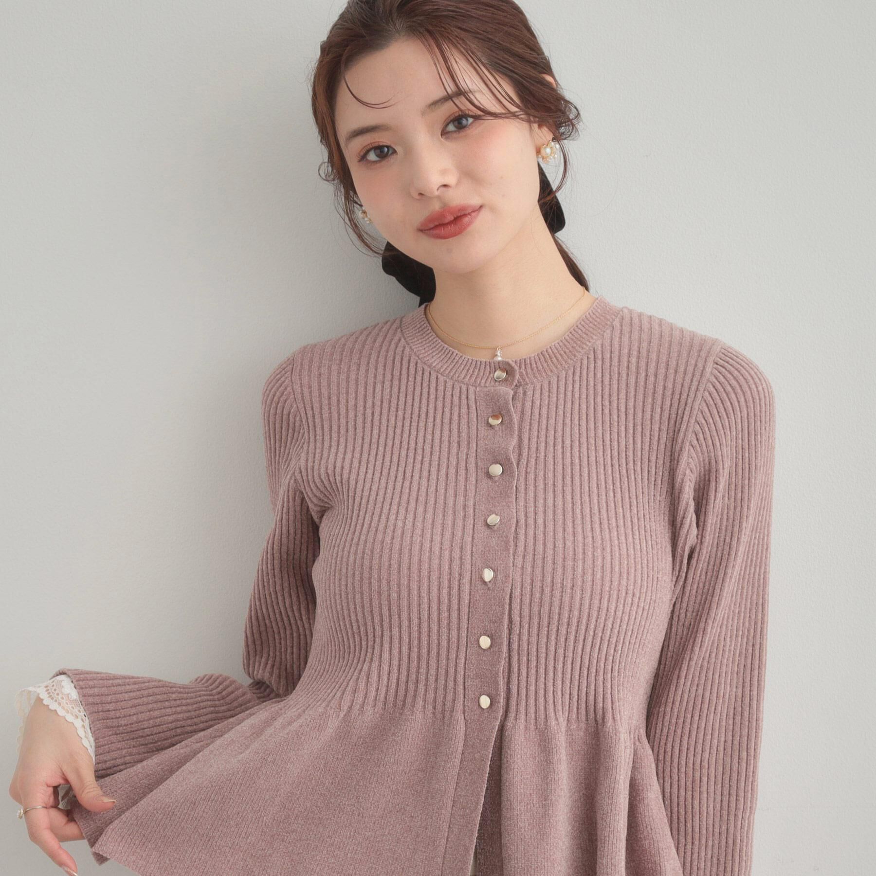 Couture broach「【袖口レース・着映え】短毛モールペプラム カーデ」|カーディガン|