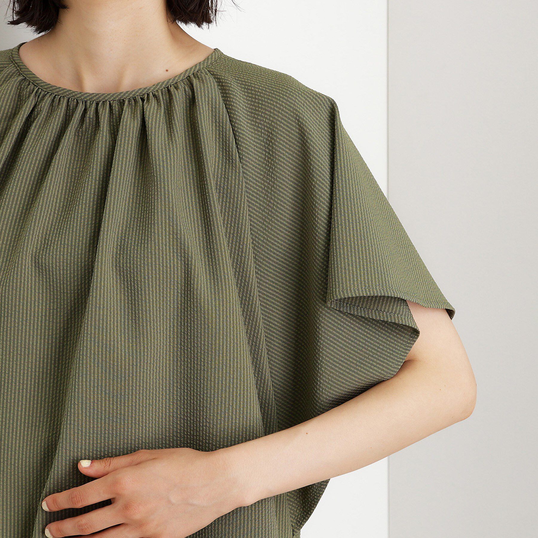 THE SHOP TK「フレアスリーブブラウス【二の腕カバー/UV/洗濯機OK】」|シャツ・ブラウス|