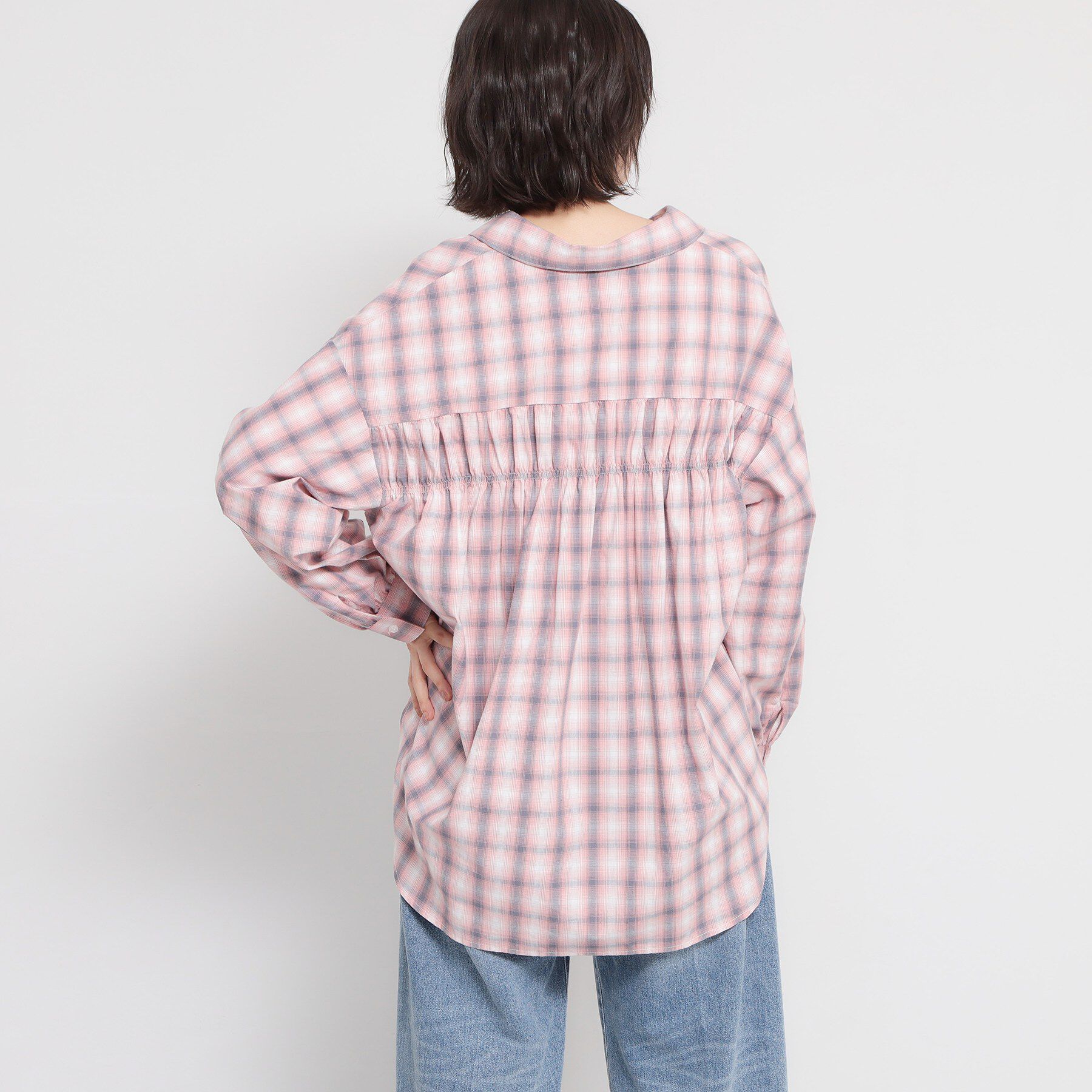 THE SHOP TK「【後ろ姿もサマになる】バックシャーリングシャツ」|シャツ・ブラウス|