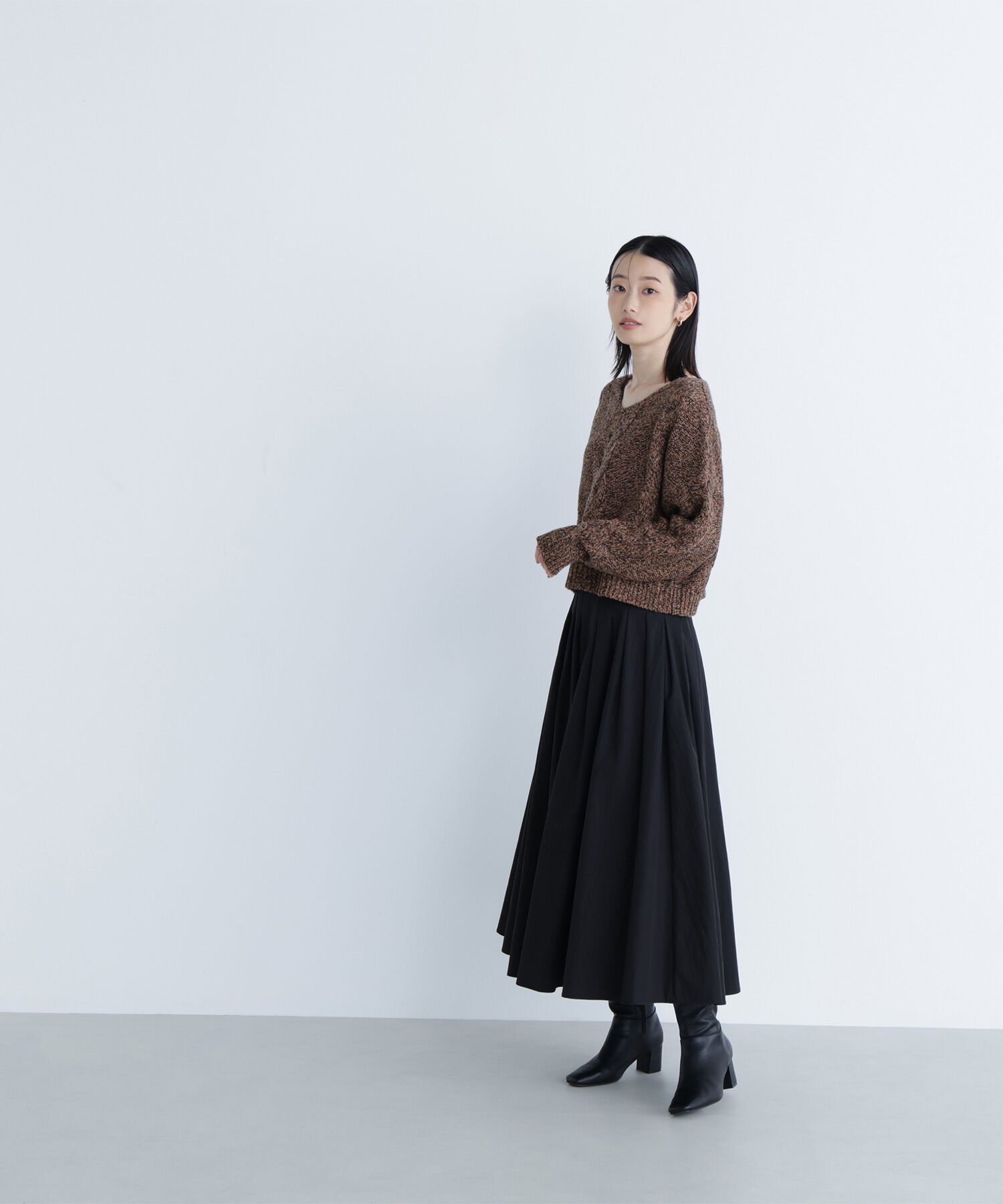  「Vネックケーブルニット」|ニット・セーター|