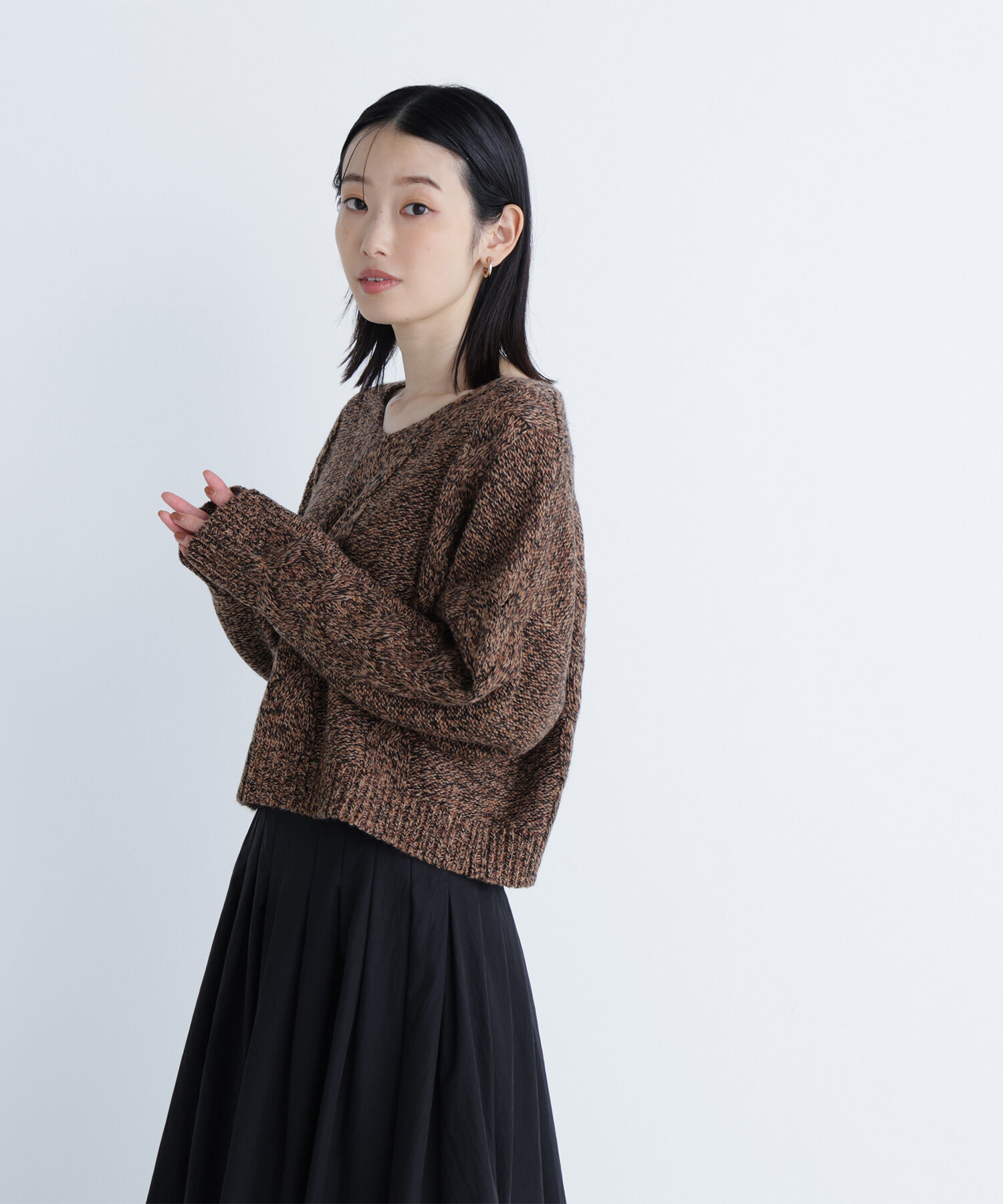  「Vネックケーブルニット」|ニット・セーター|