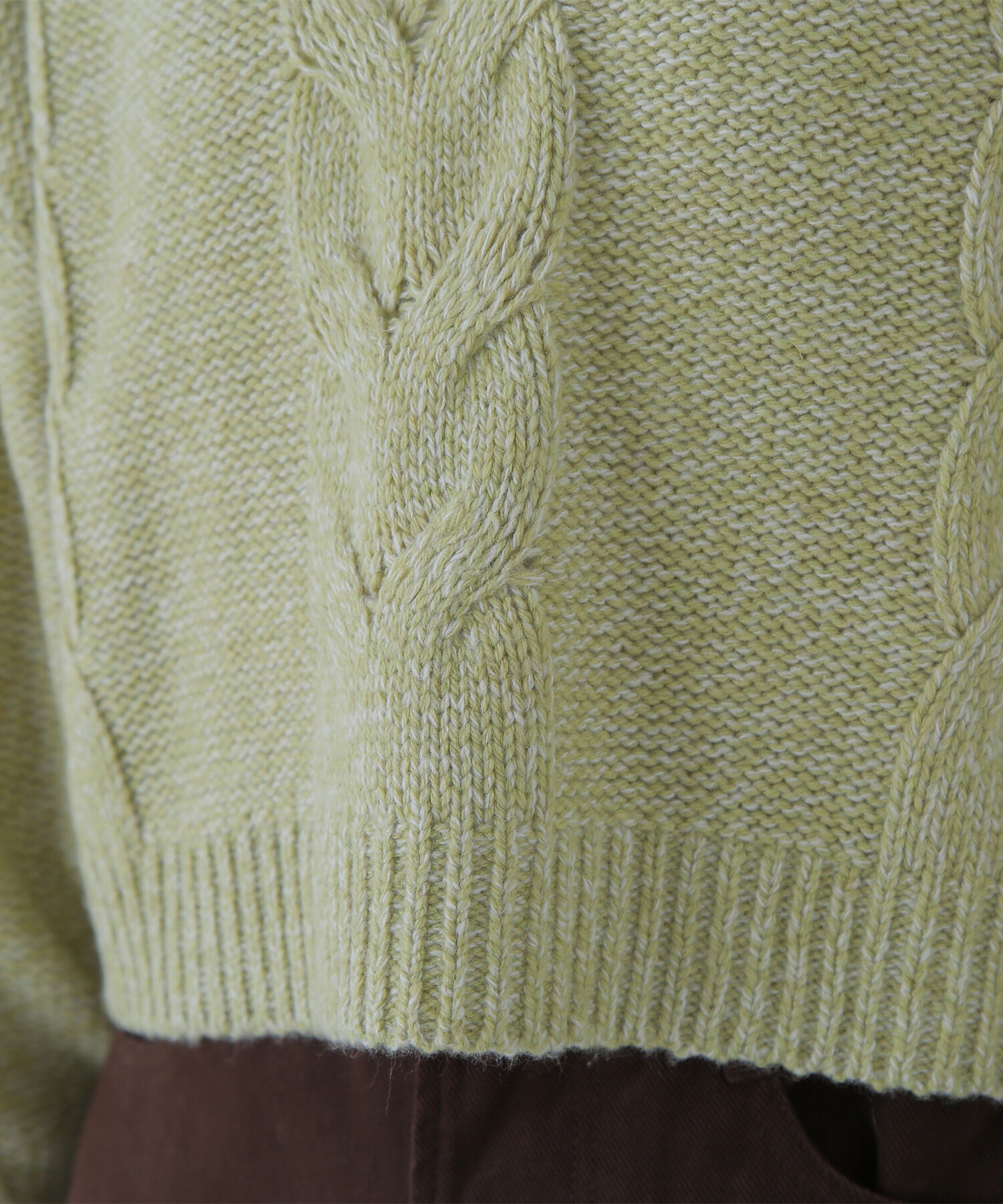  「Vネックケーブルニット」|ニット・セーター|