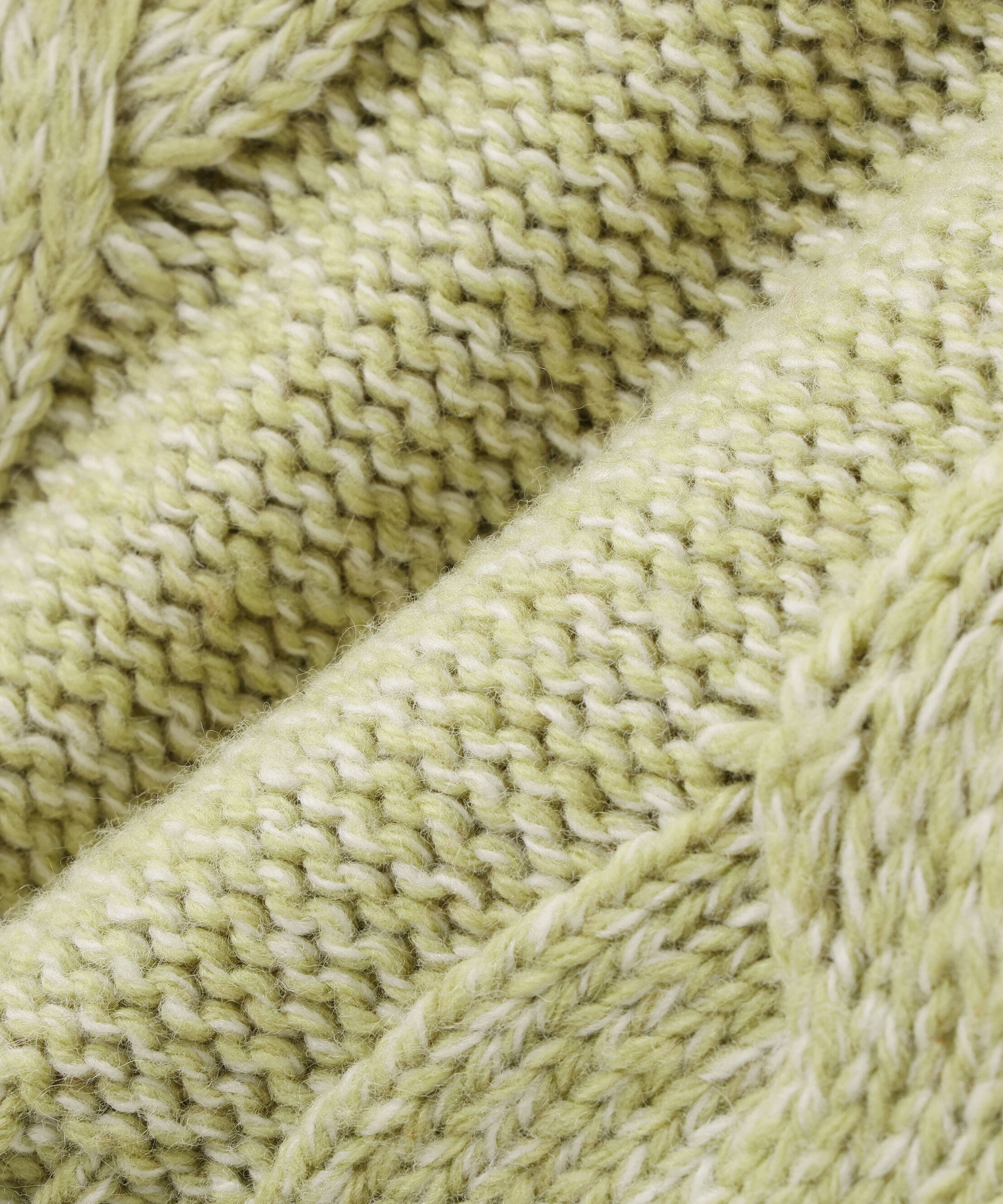  「Vネックケーブルニット」|ニット・セーター|