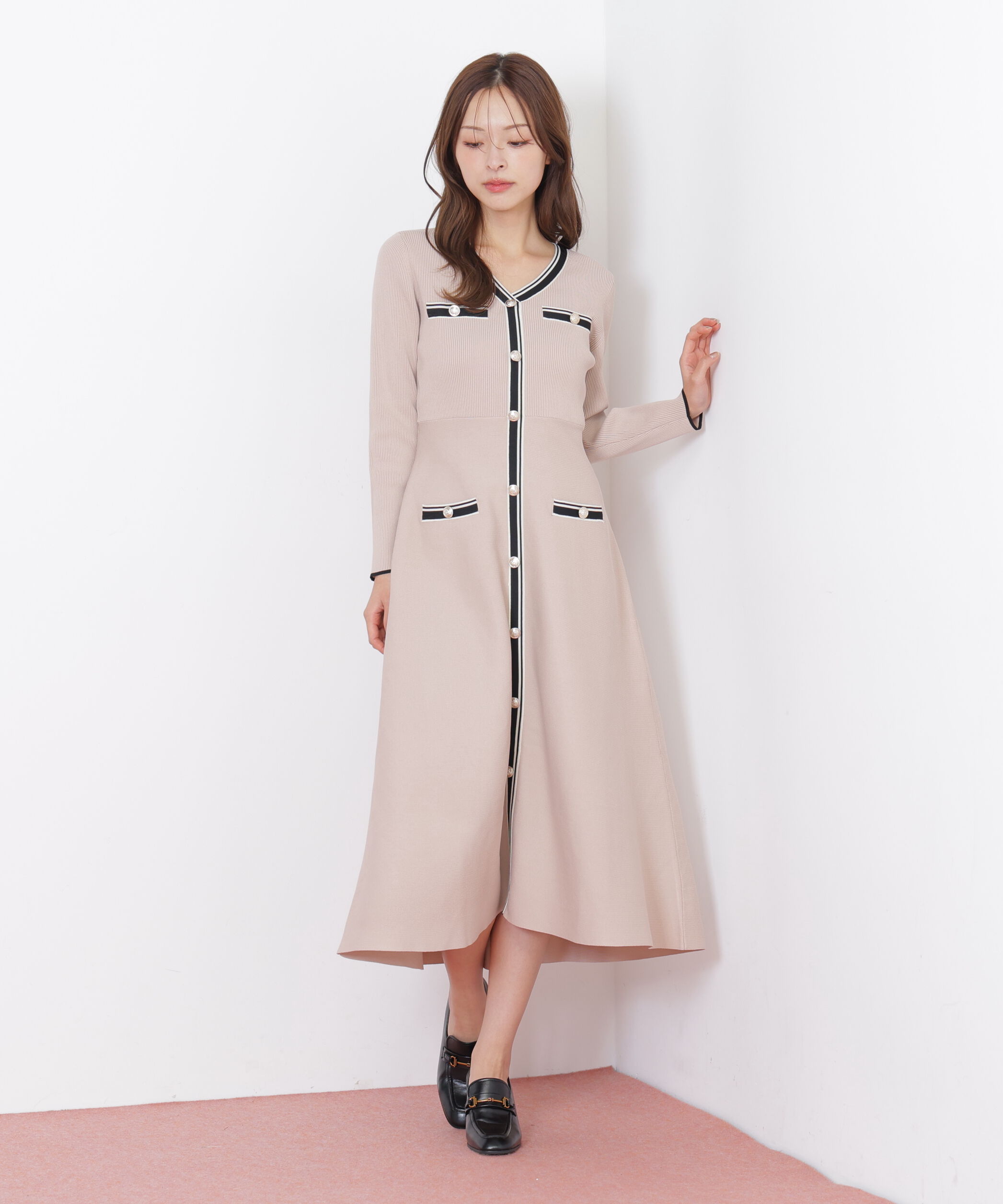  「Vネック配色ラインフレアワンピース」|ワンピース|