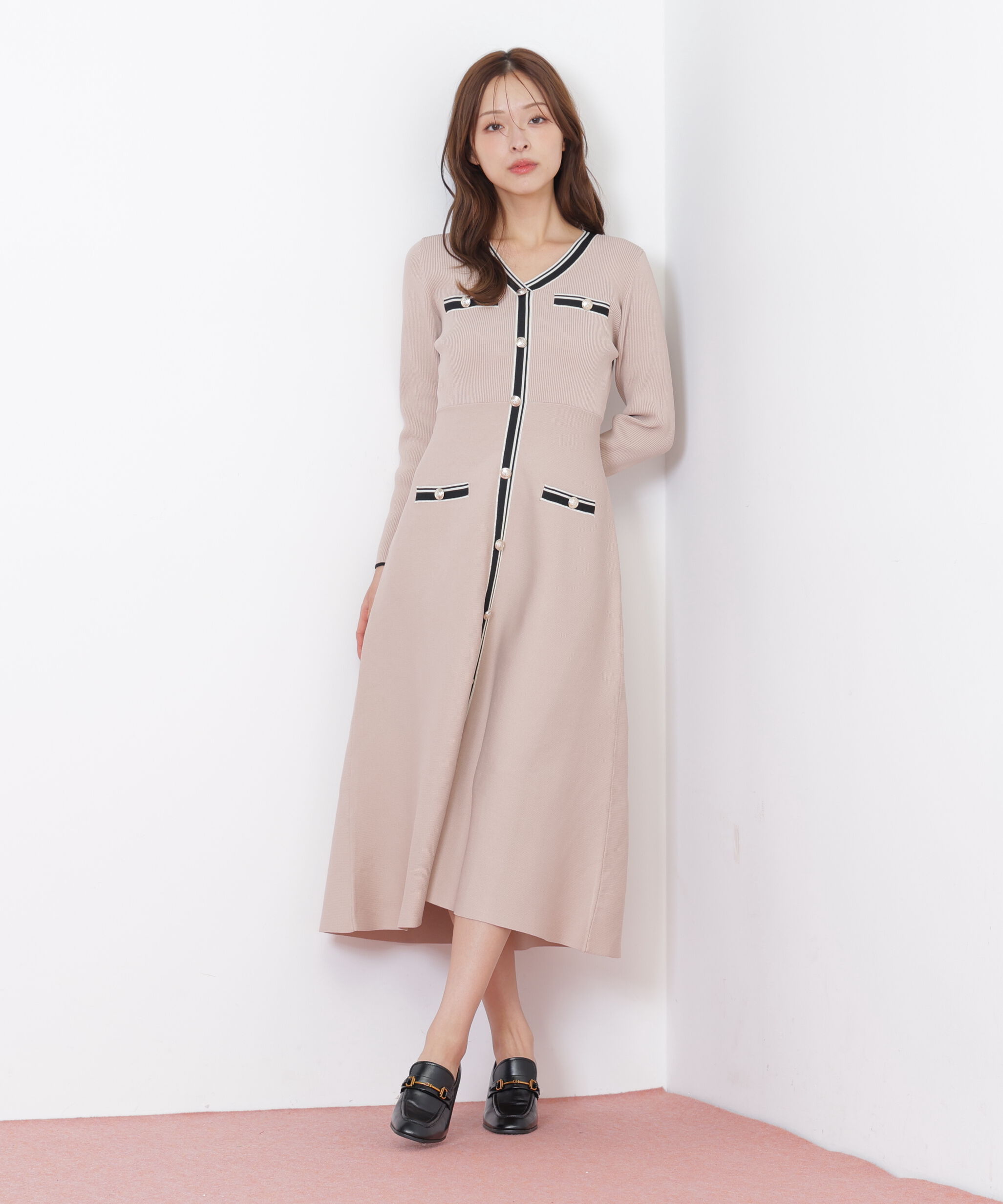  「Vネック配色ラインフレアワンピース」|ワンピース|