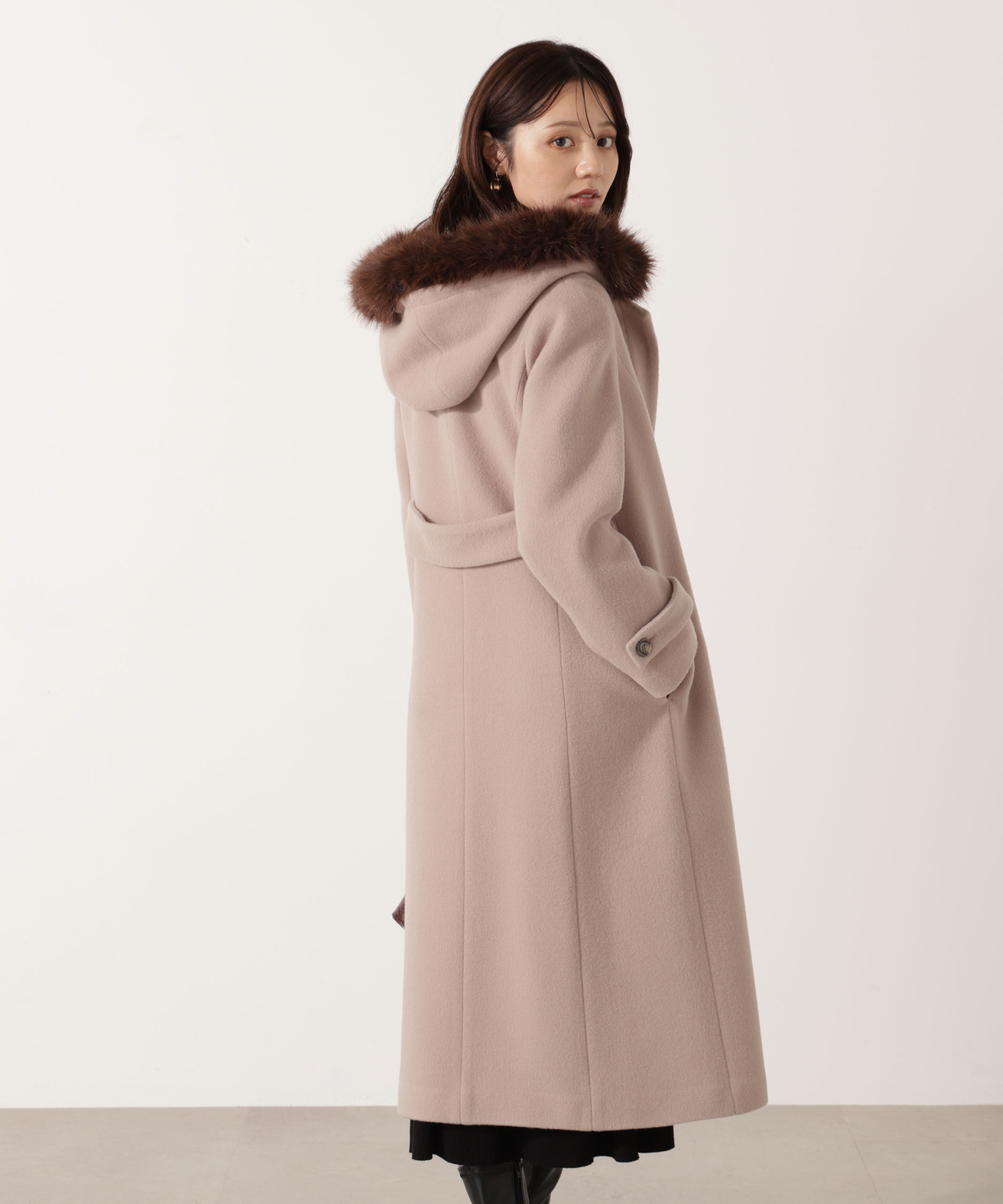 PROPORTION BODY DRESSING「モッサフードフェイクファーロングコート 25AW」|その他|