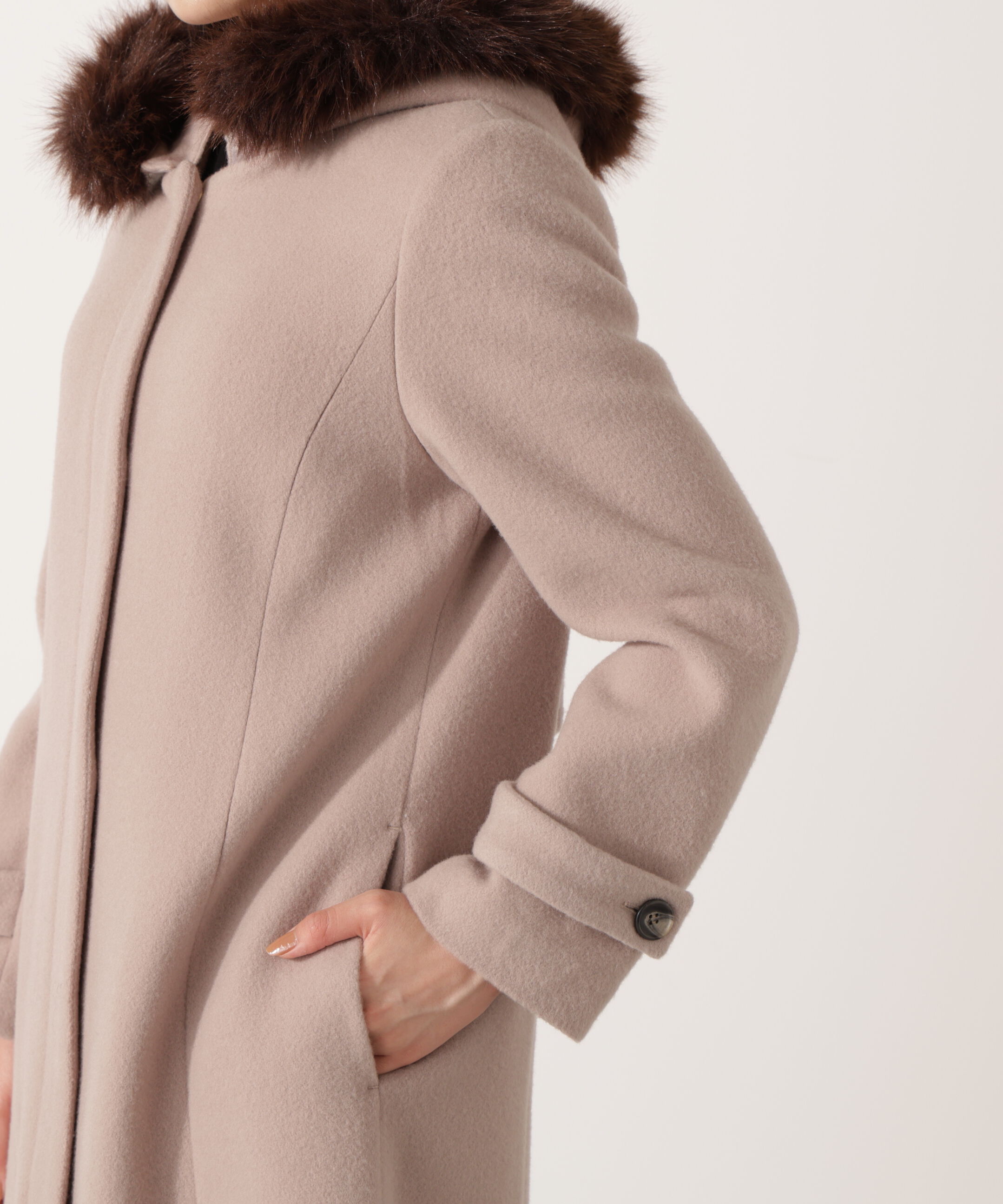 PROPORTION BODY DRESSING「モッサフードフェイクファーロングコート 25AW」|その他|