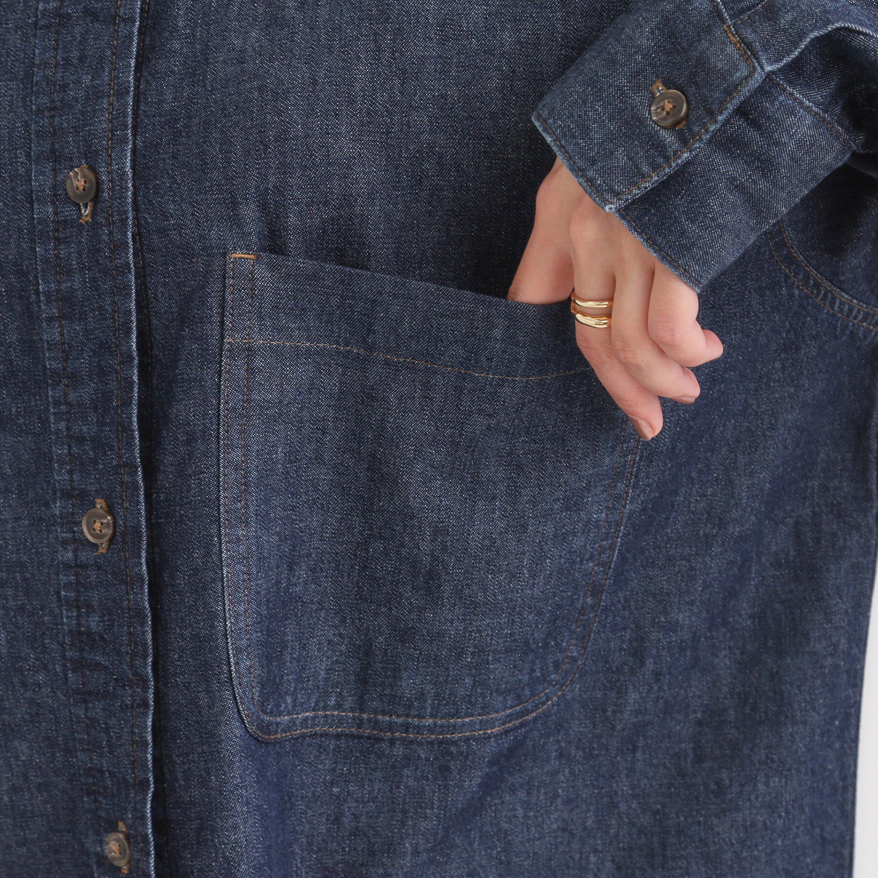 SHOO･LA･RUE「【S-LL】こなれ感をプラスする BIGポケットデニムシャツ」|シャツ・ブラウス|