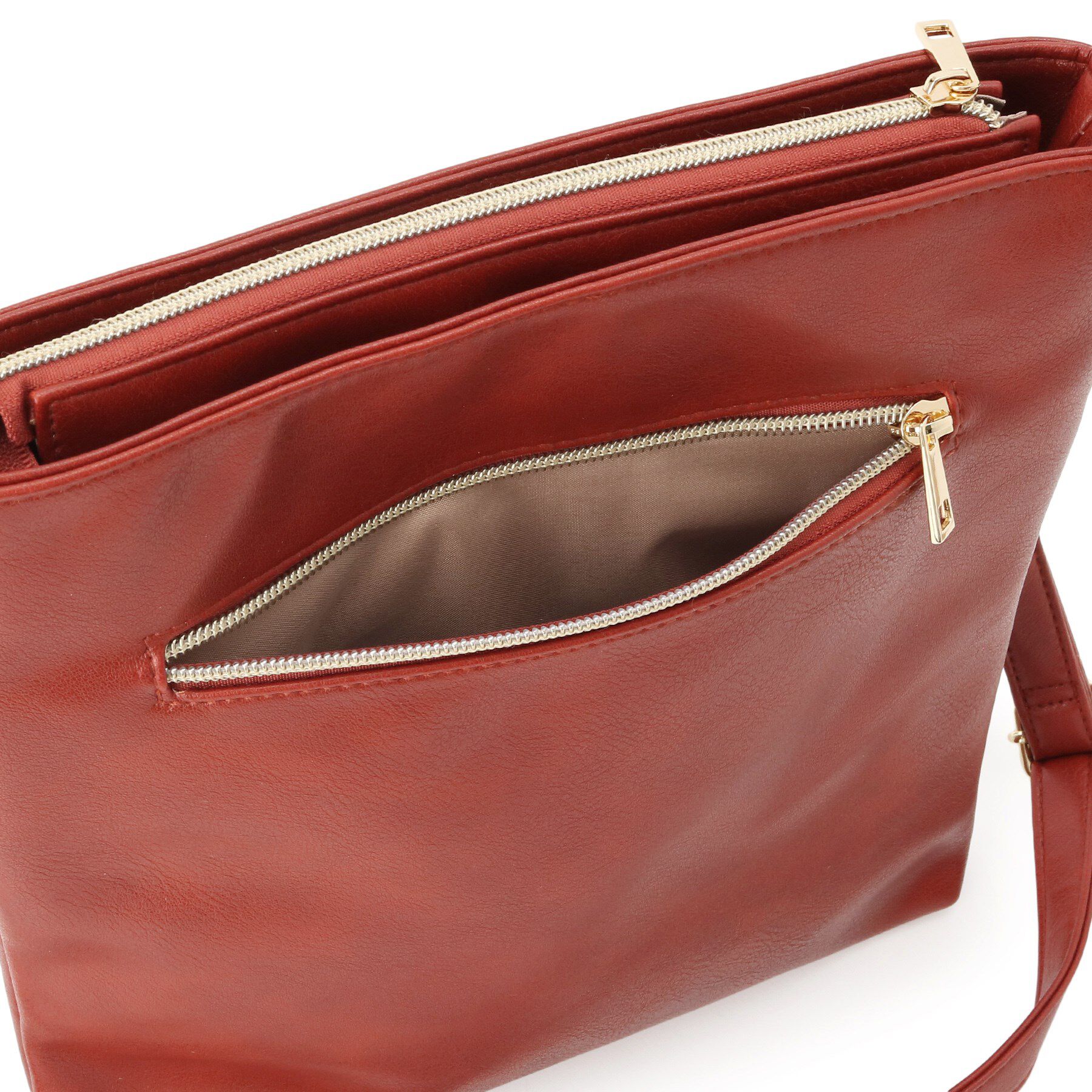 SHOO･LA･RUE「スマートながらしっかり入る アオリポケットが魅力のショルダーバッグ」|ショルダー・メッセンジャー|